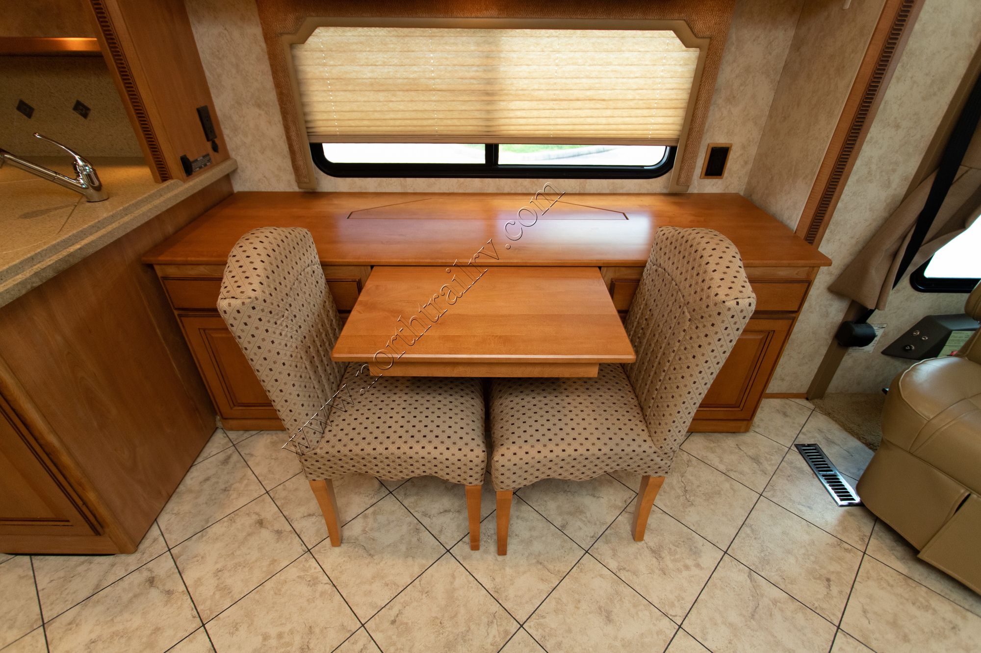 Used 2010 Winnebago Journey Express 34Y Class A  For Sale