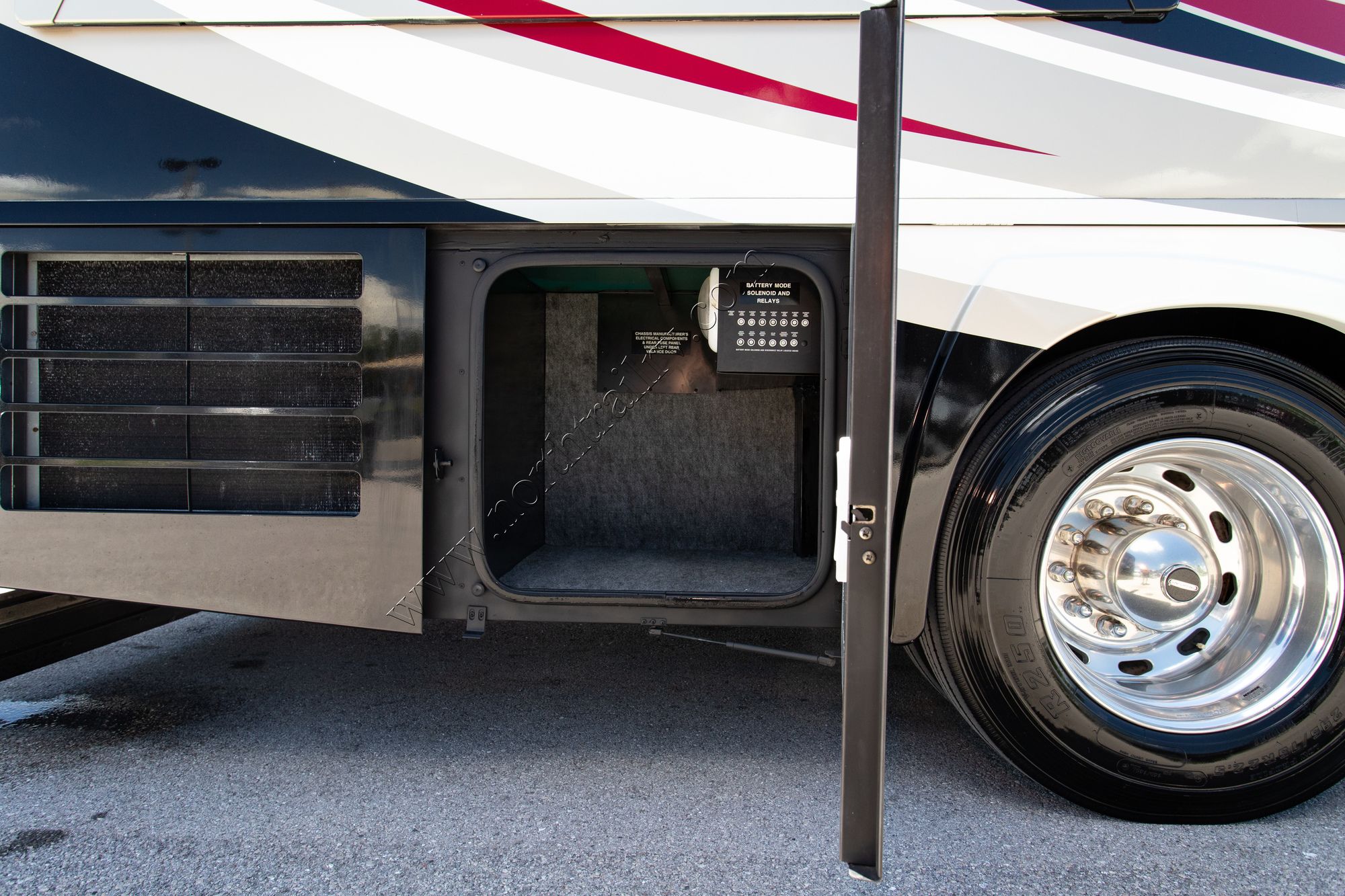 Used 2010 Winnebago Journey Express 34Y Class A  For Sale