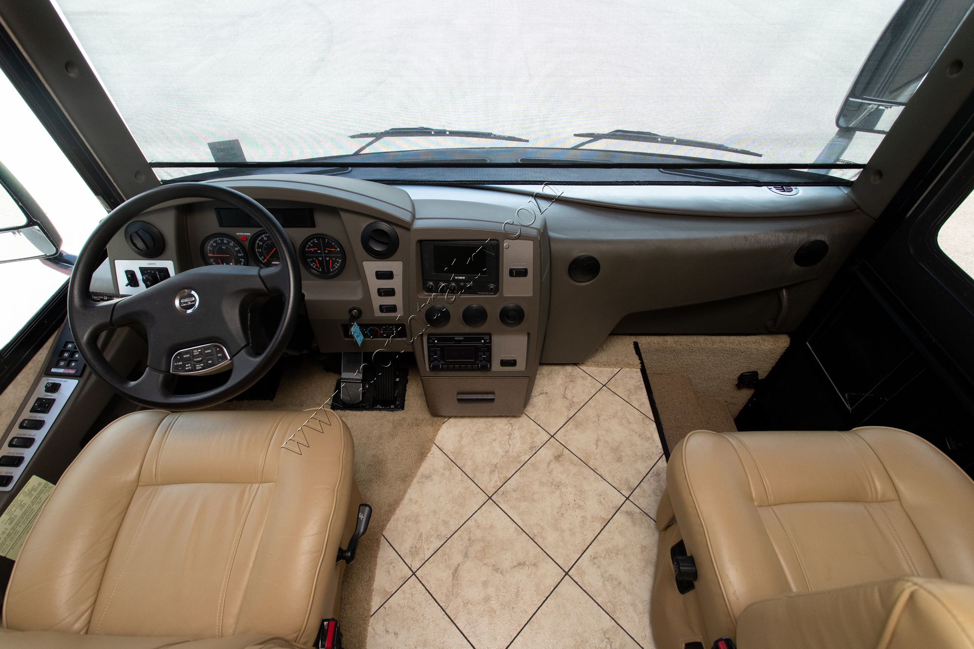 Used 2010 Winnebago Journey Express 34Y Class A  For Sale
