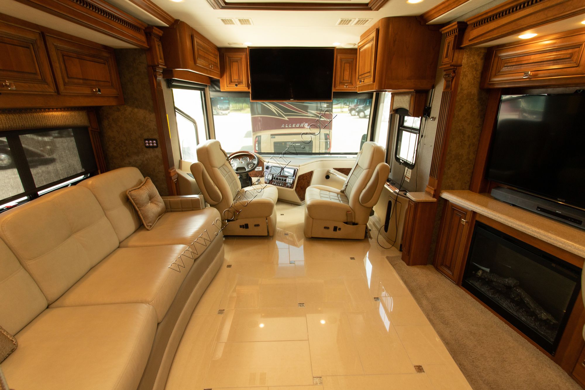 Used 2016 Monaco Dynasty 45P Class A  For Sale