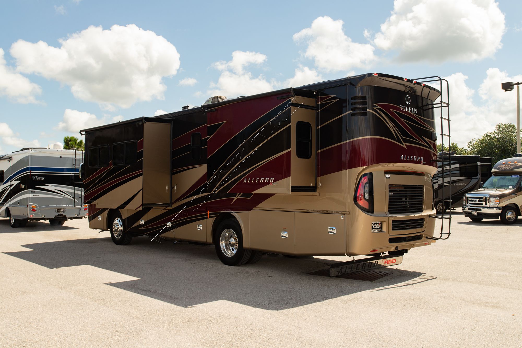 Used 2020 Tiffin Motor Homes Allegro Red 33AA Class A  For Sale