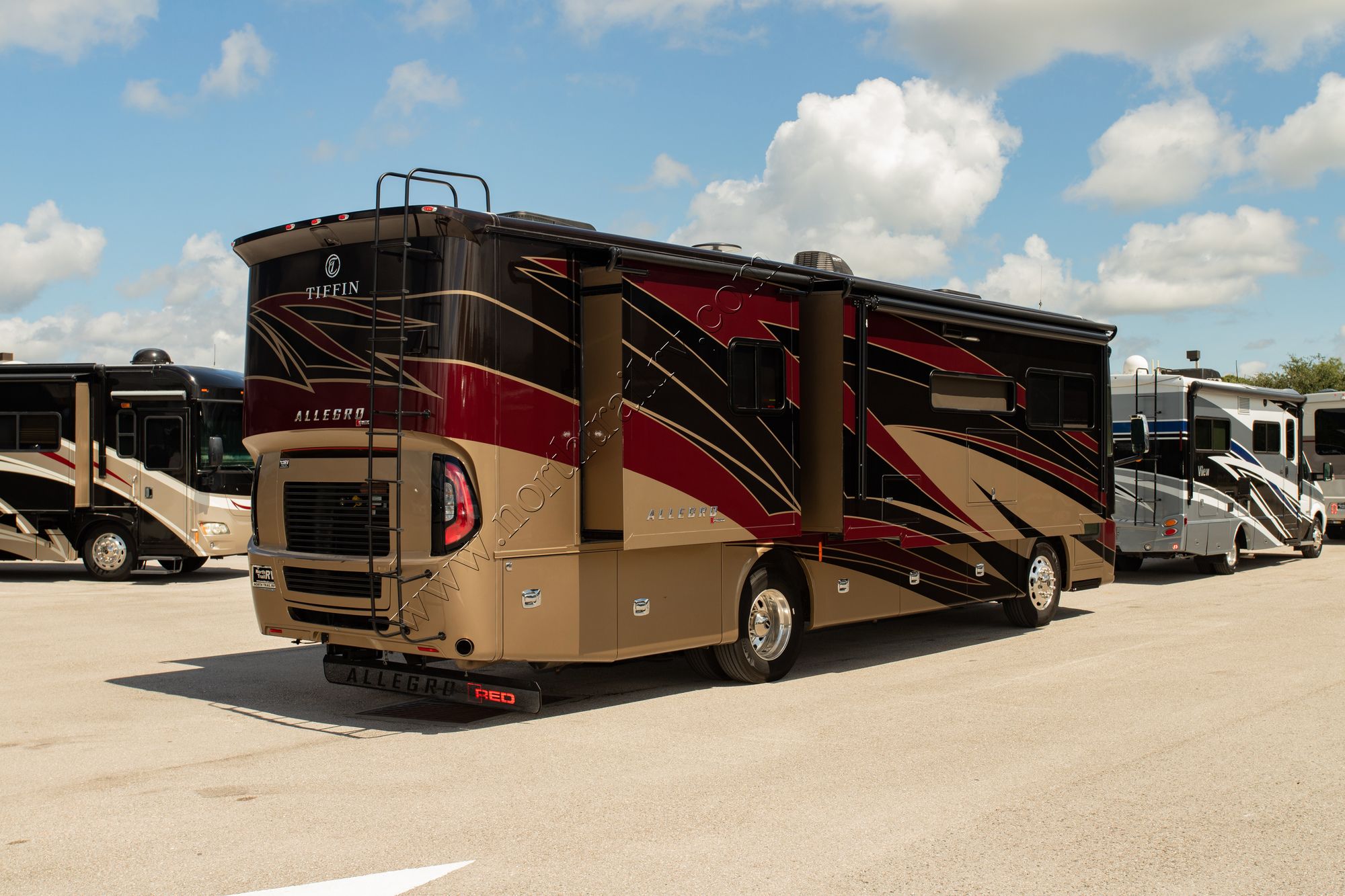 Used 2020 Tiffin Motor Homes Allegro Red 33AA Class A  For Sale