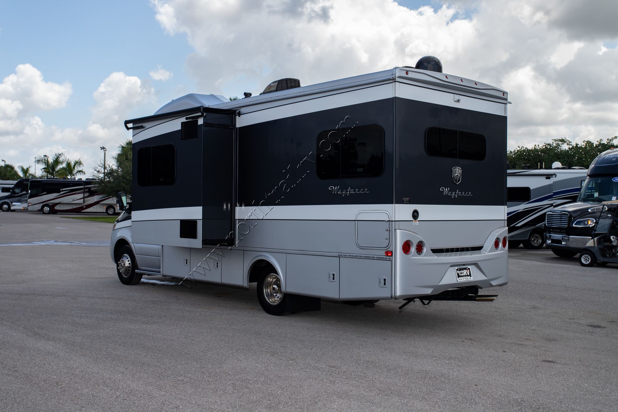 Used 2020 Tiffin Motor Homes Wayfarer 25TW Class C  For Sale