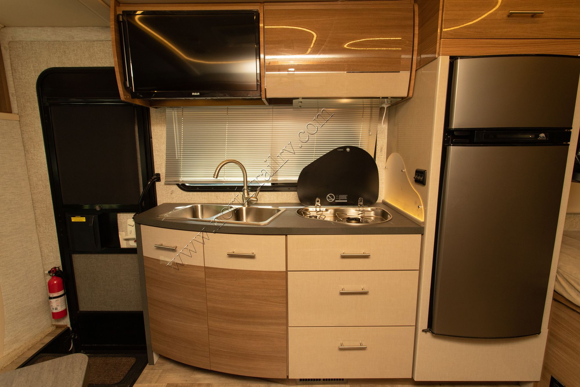 Used 2018 Winnebago View 24J Class C  For Sale