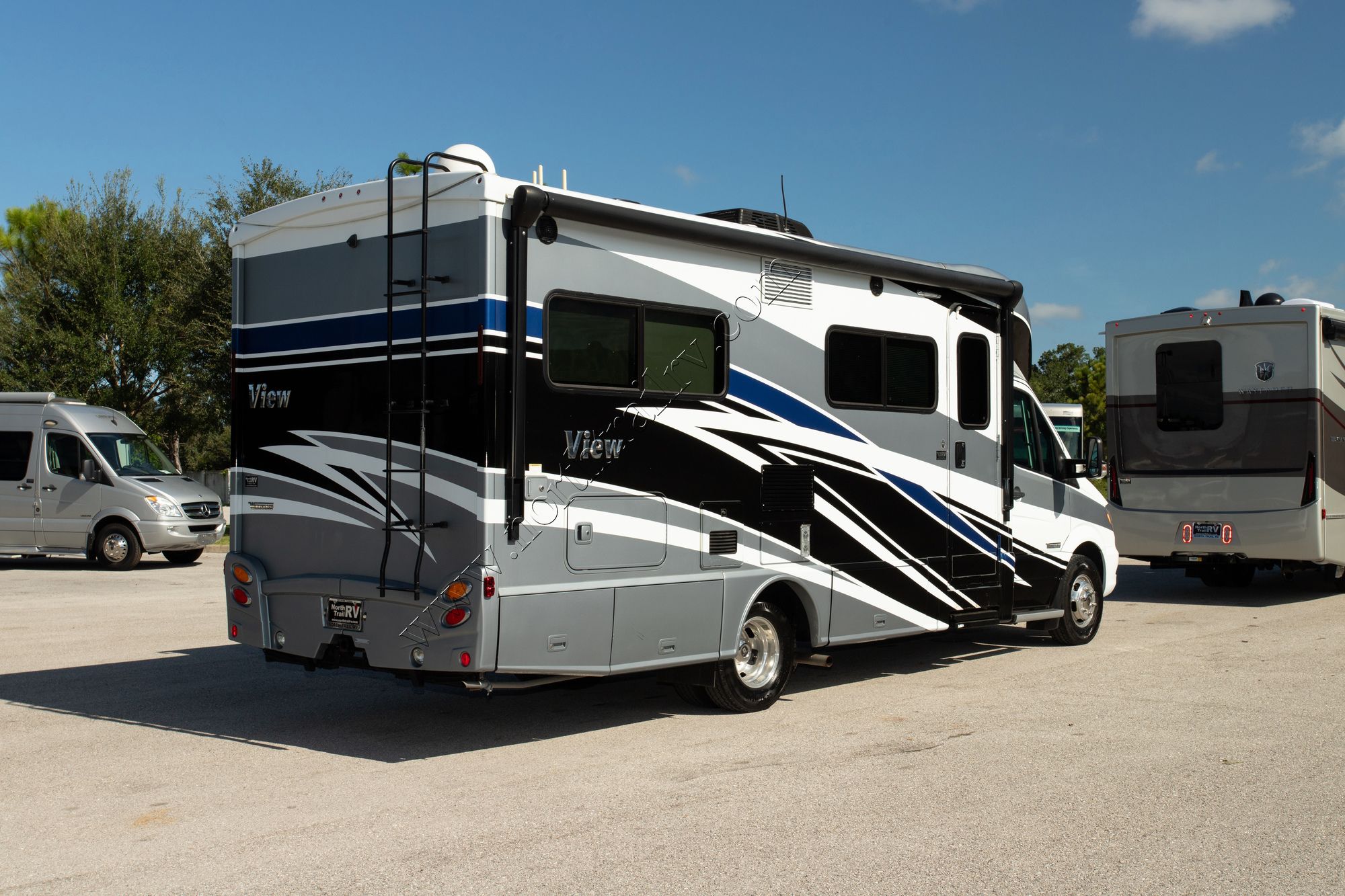 Used 2018 Winnebago View 24J Class C  For Sale