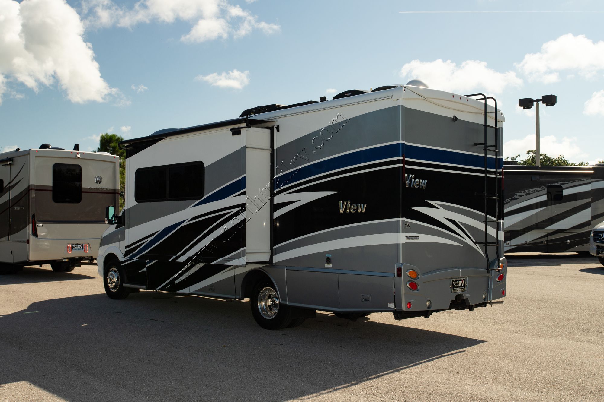 Used 2018 Winnebago View 24J Class C  For Sale