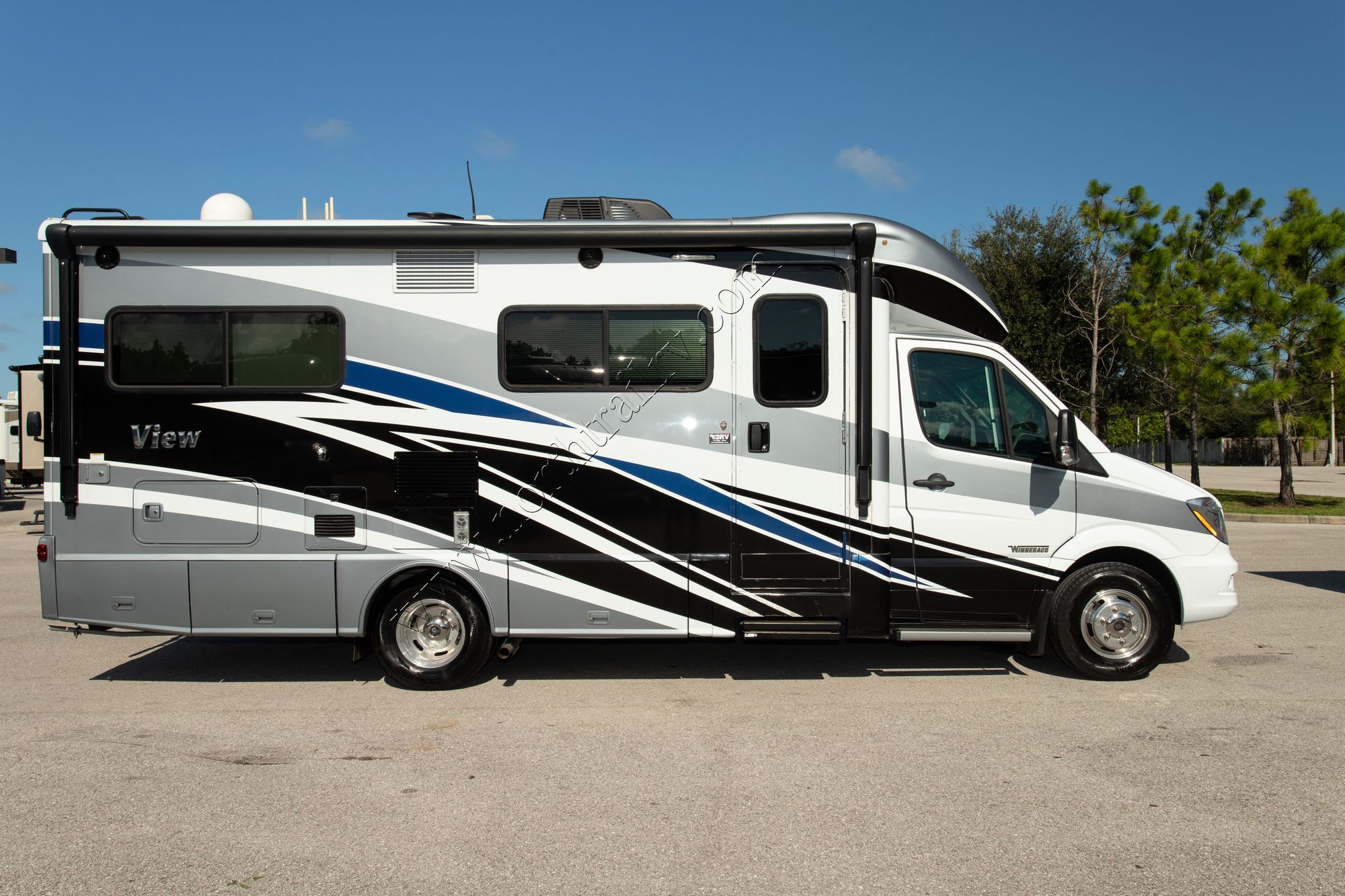 Used 2018 Winnebago View 24J Class C  For Sale