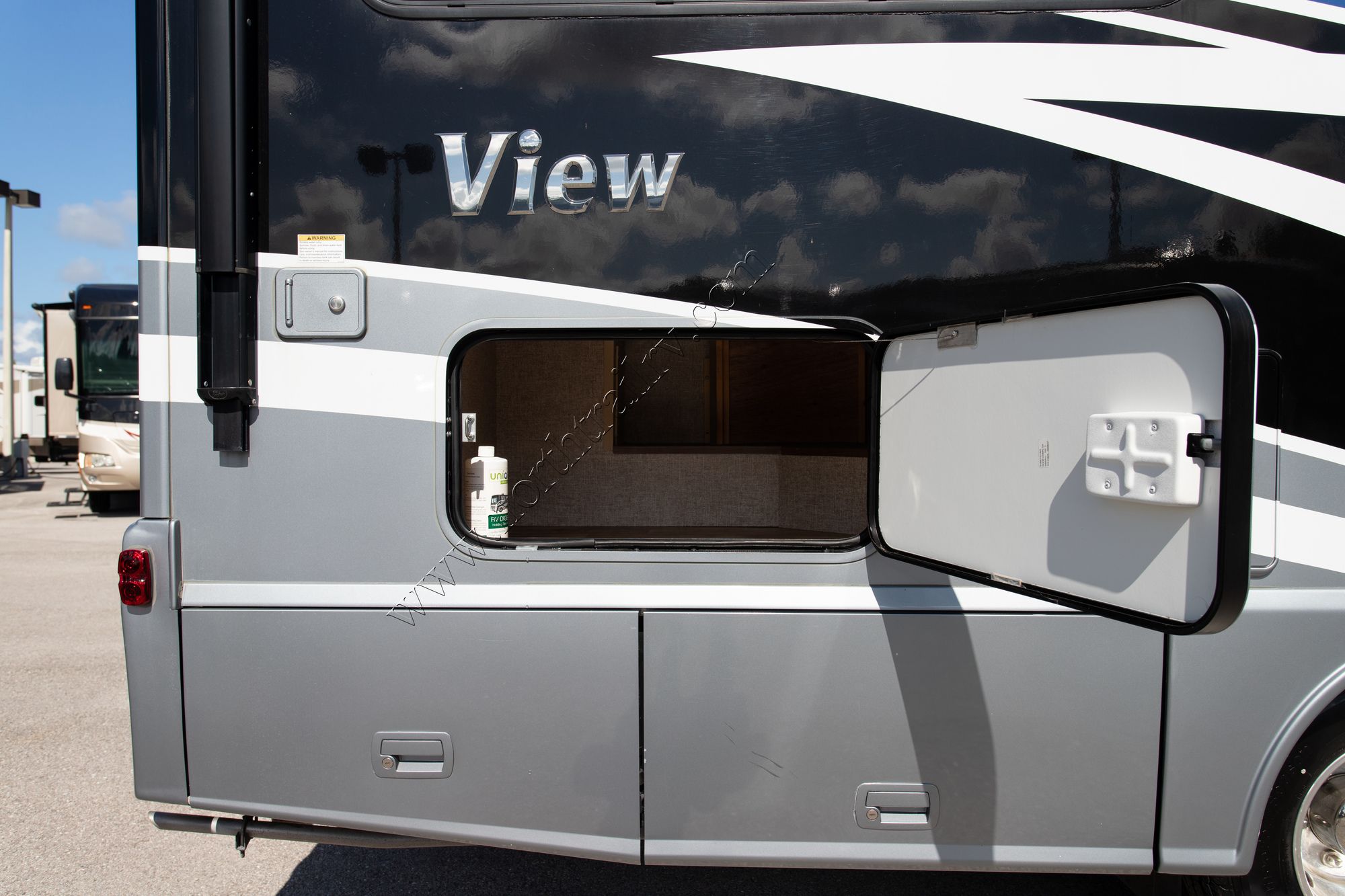 Used 2018 Winnebago View 24J Class C  For Sale