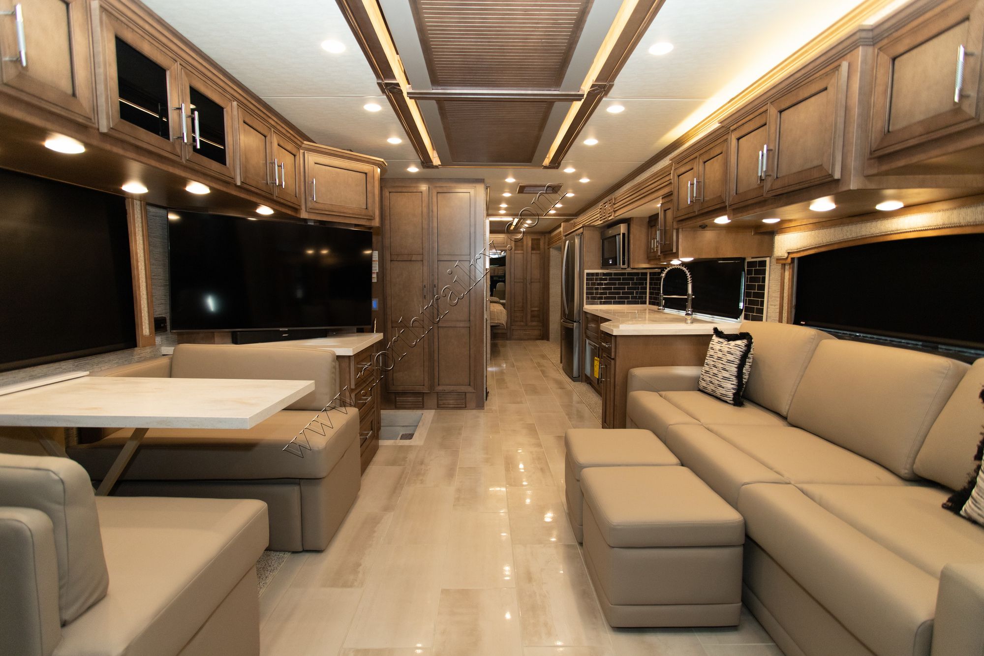 New 2021 Newmar Super Star 4061 Super C  For Sale