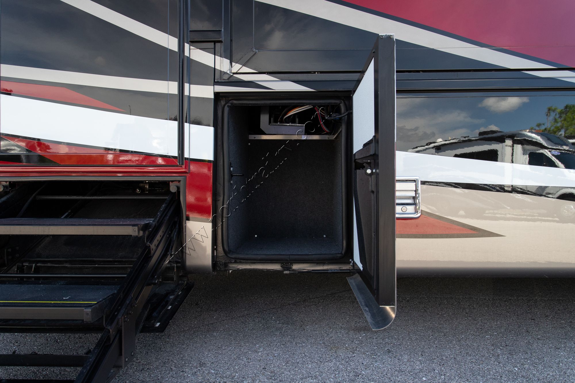 New 2021 Newmar Super Star 4061 Super C  For Sale