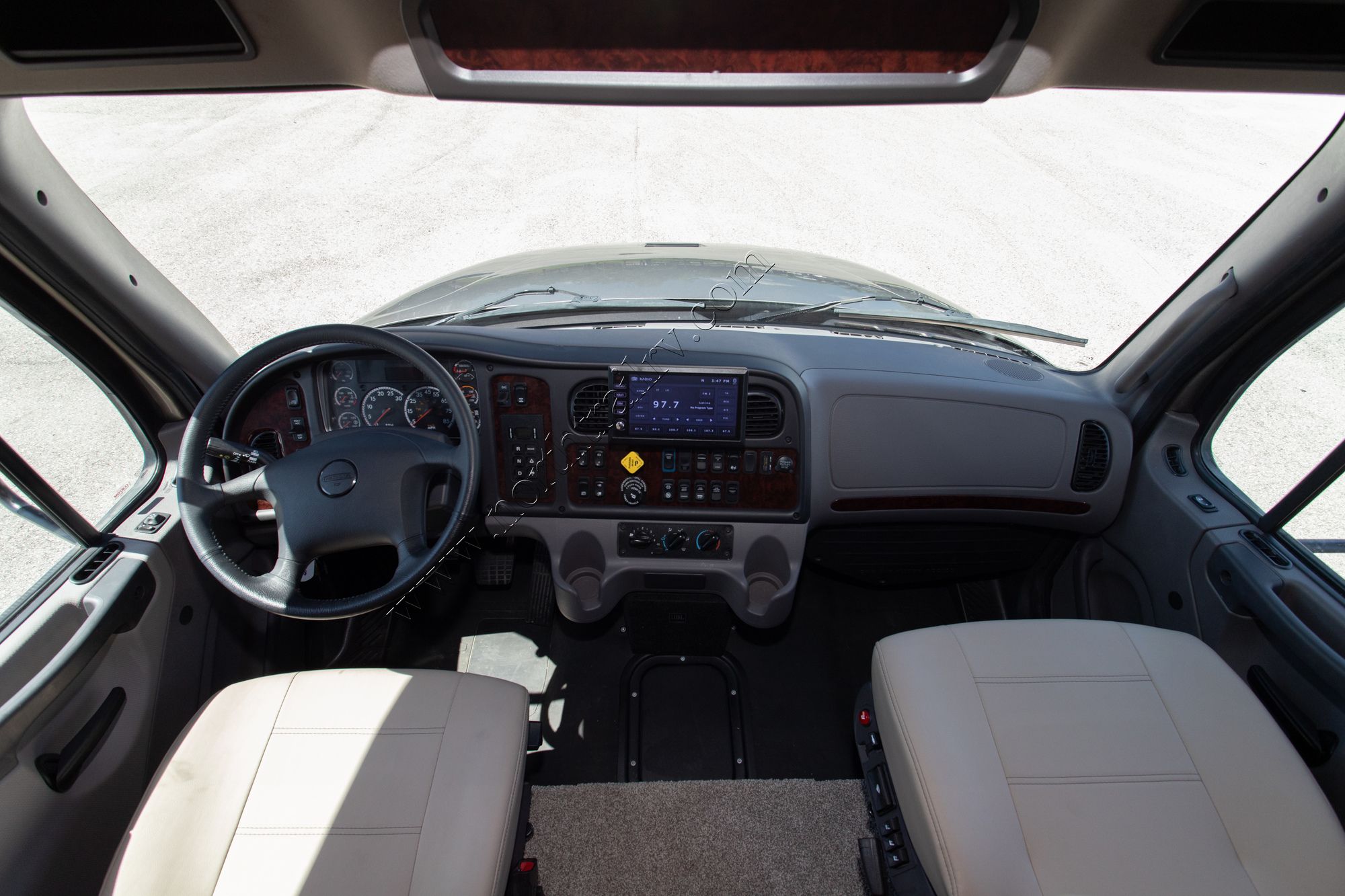 New 2021 Newmar Super Star 4061 Super C  For Sale
