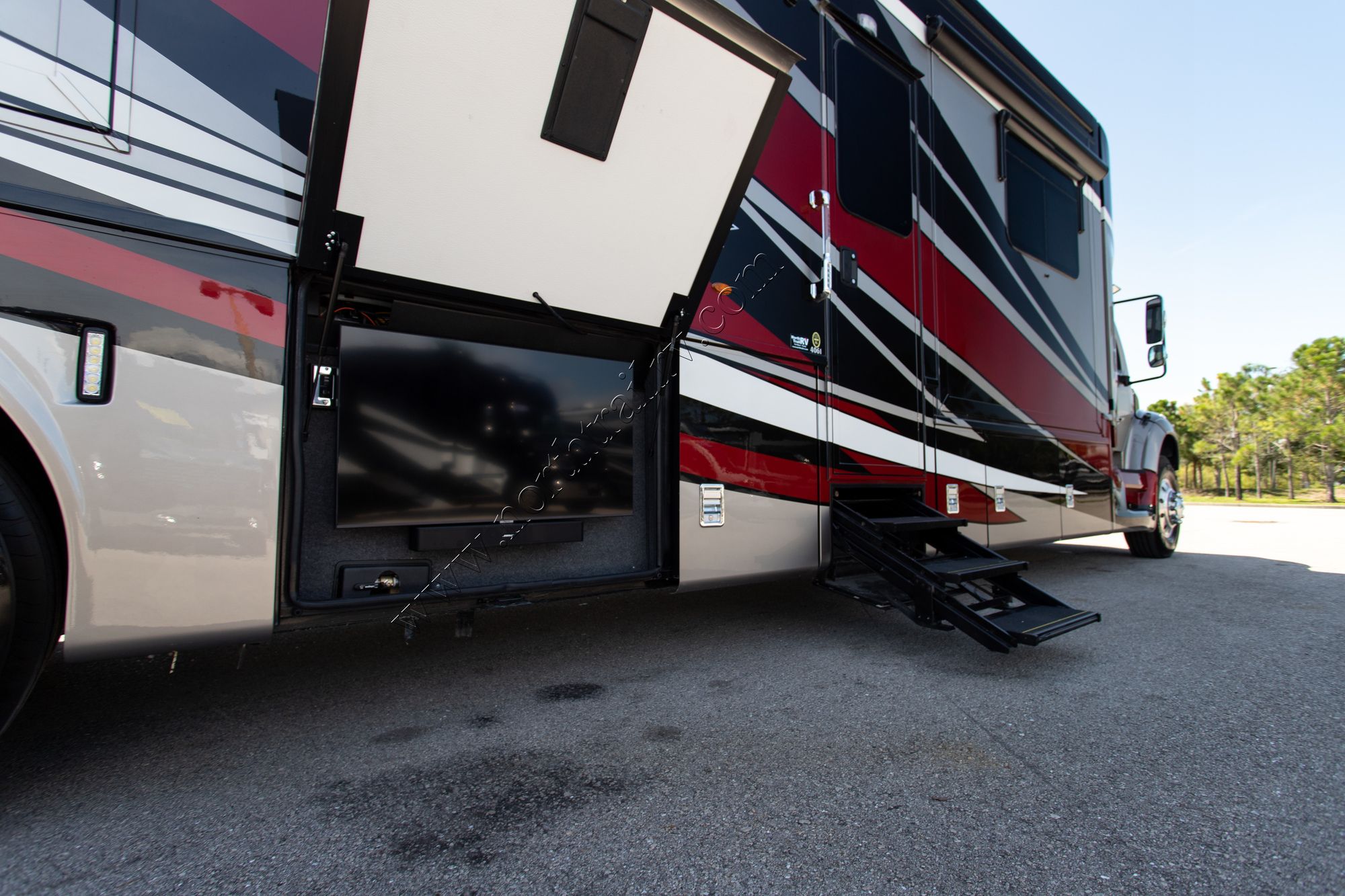New 2021 Newmar Super Star 4061 Super C  For Sale
