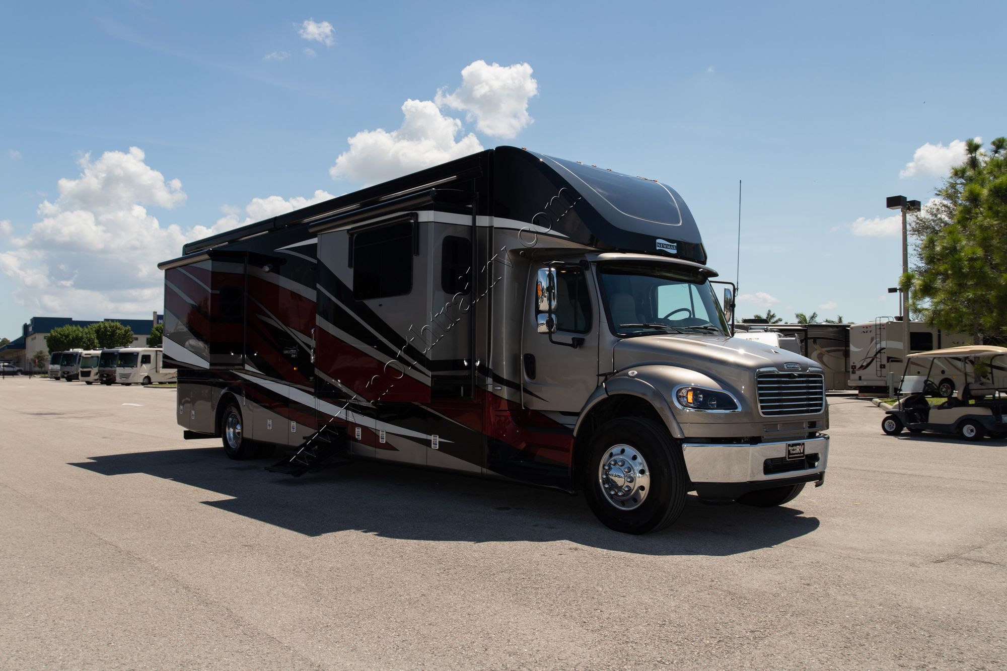 New 2021 Newmar Super Star 4061 Super C  For Sale