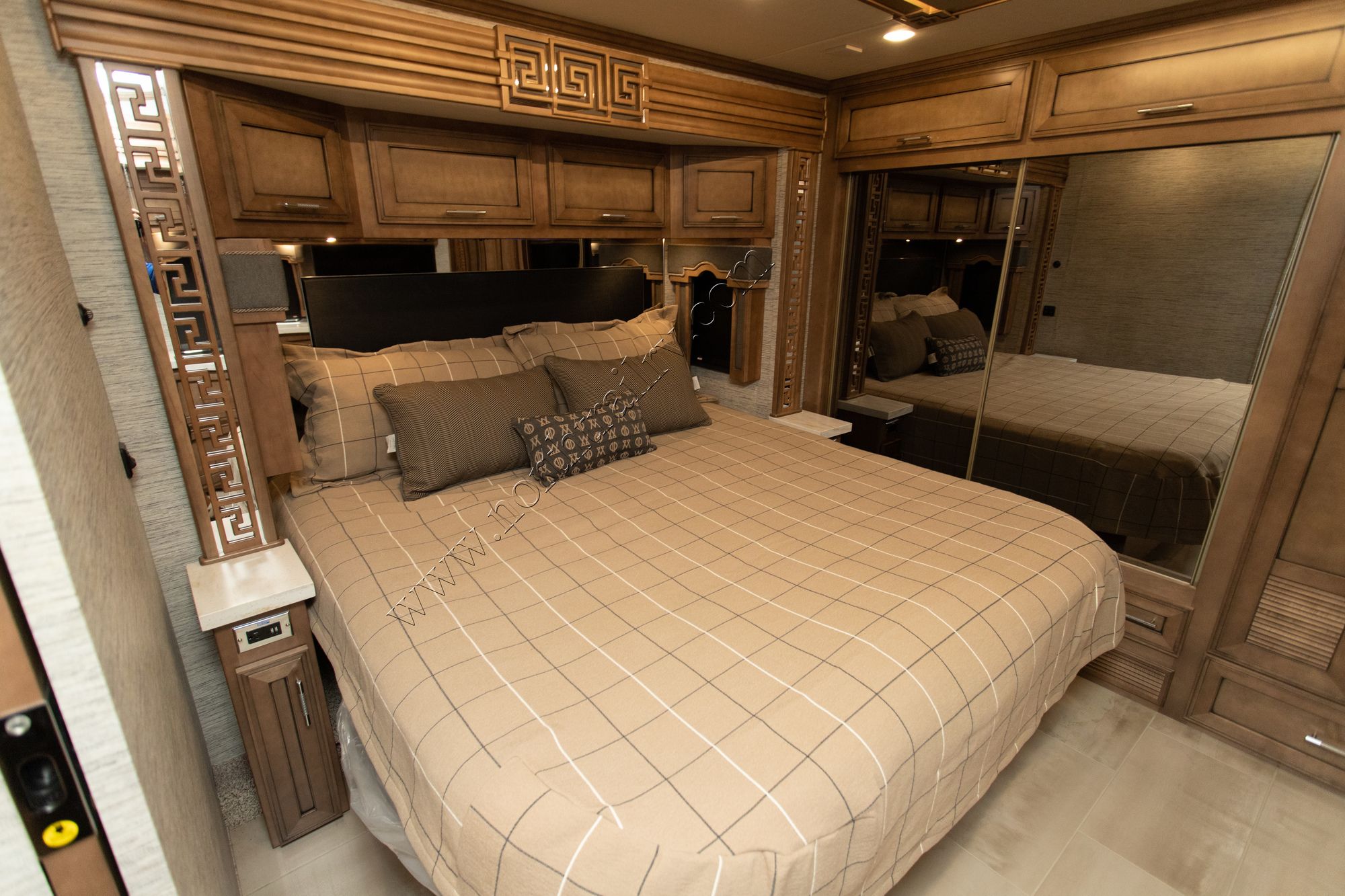 New 2021 Newmar Super Star 4061 Super C  For Sale