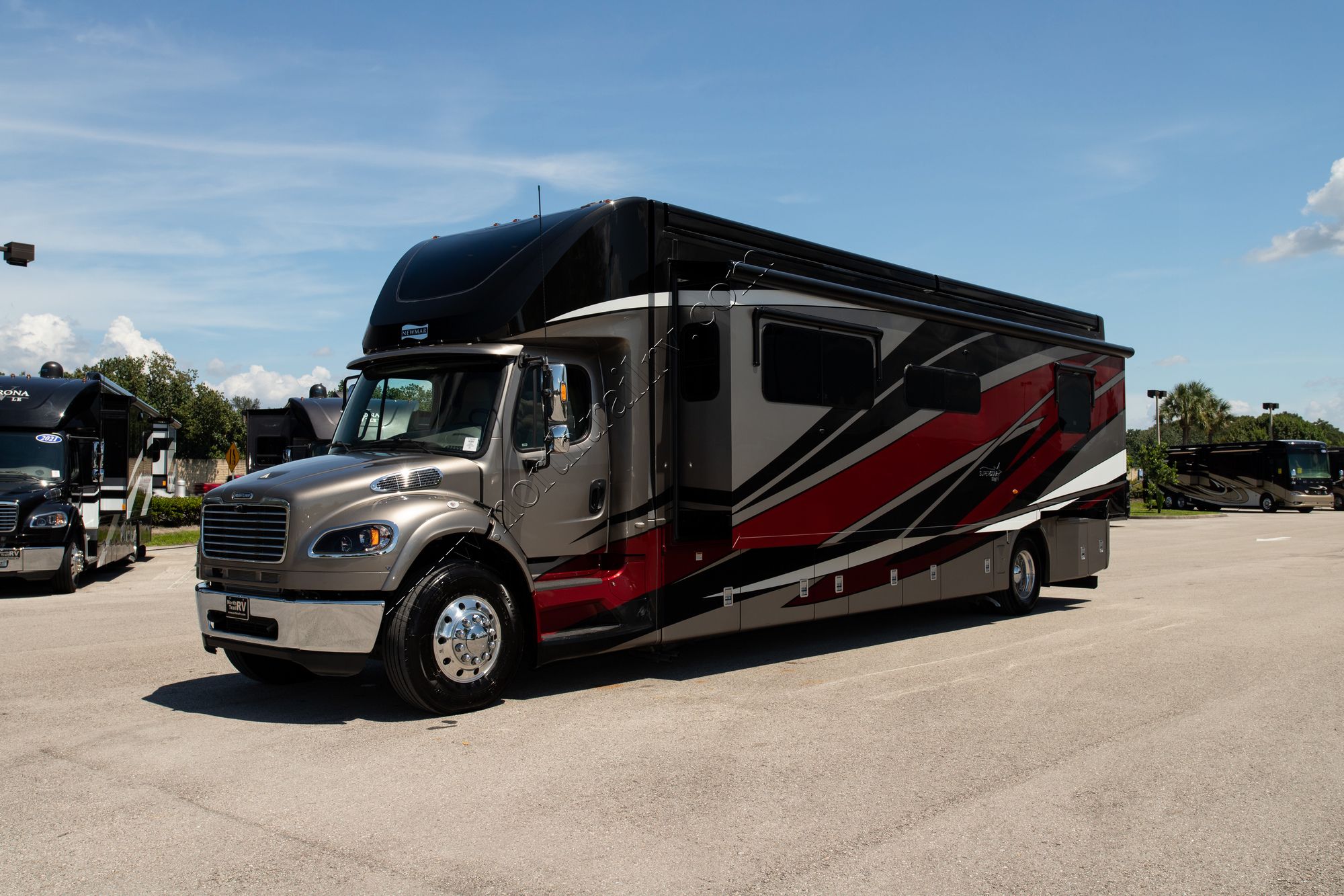 New 2021 Newmar Super Star 4061 Super C  For Sale