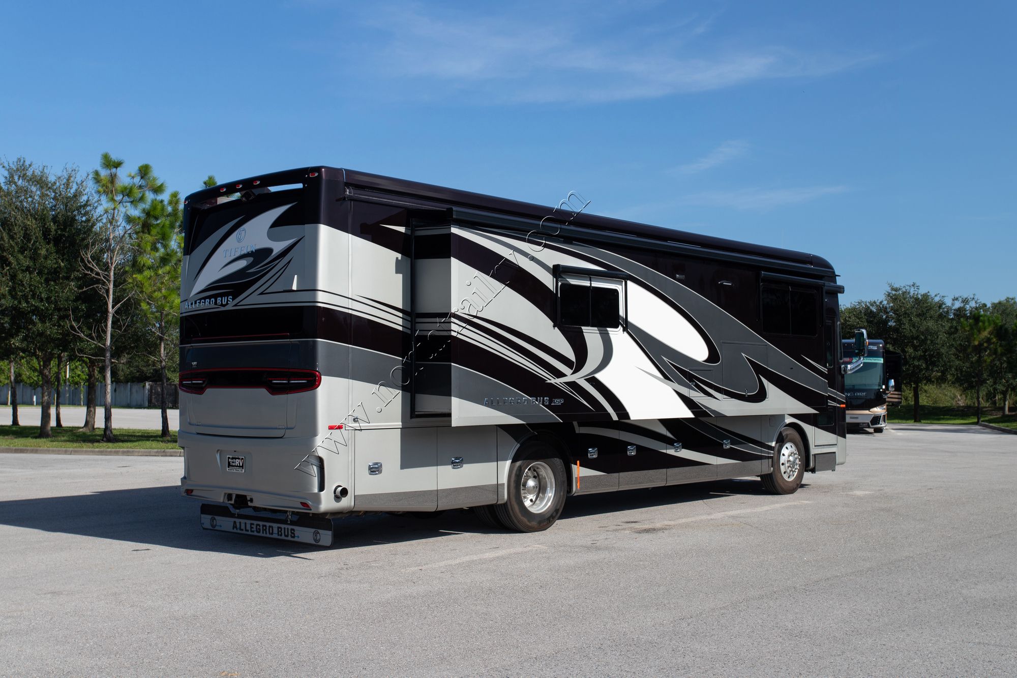 New 2021 Tiffin Motor Homes Allegro Bus 35CP Class A  For Sale