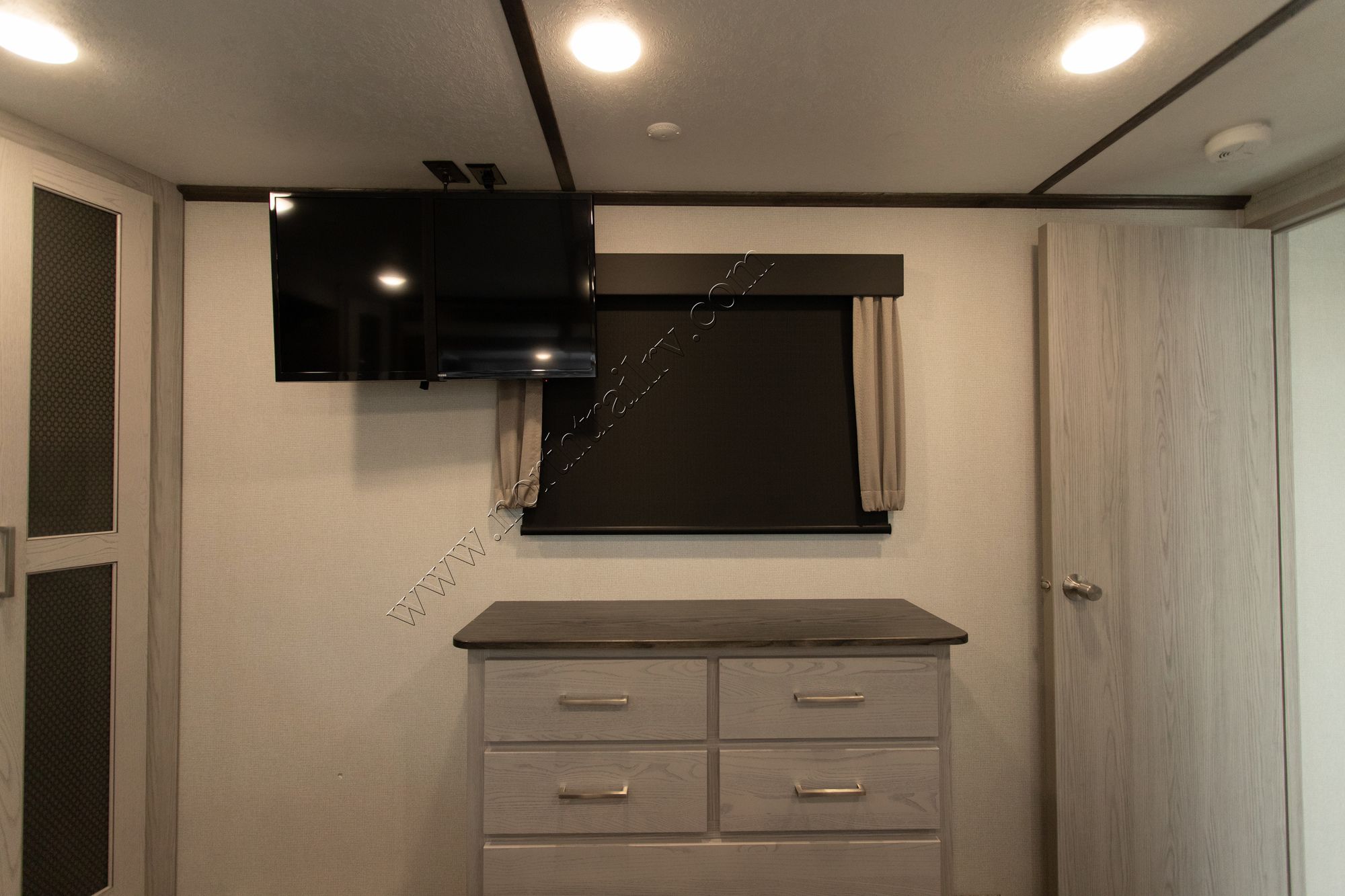 Used 2020 Keystone Montana 295 RL Fifth Wheel  For Sale