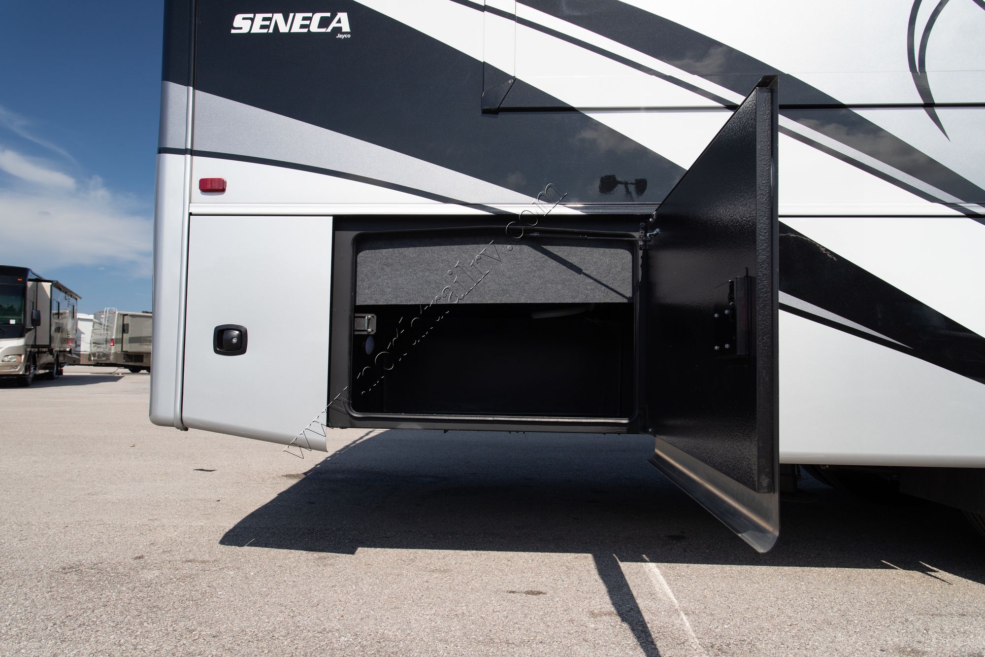 New 2022 Jayco Seneca 37K Super C  For Sale