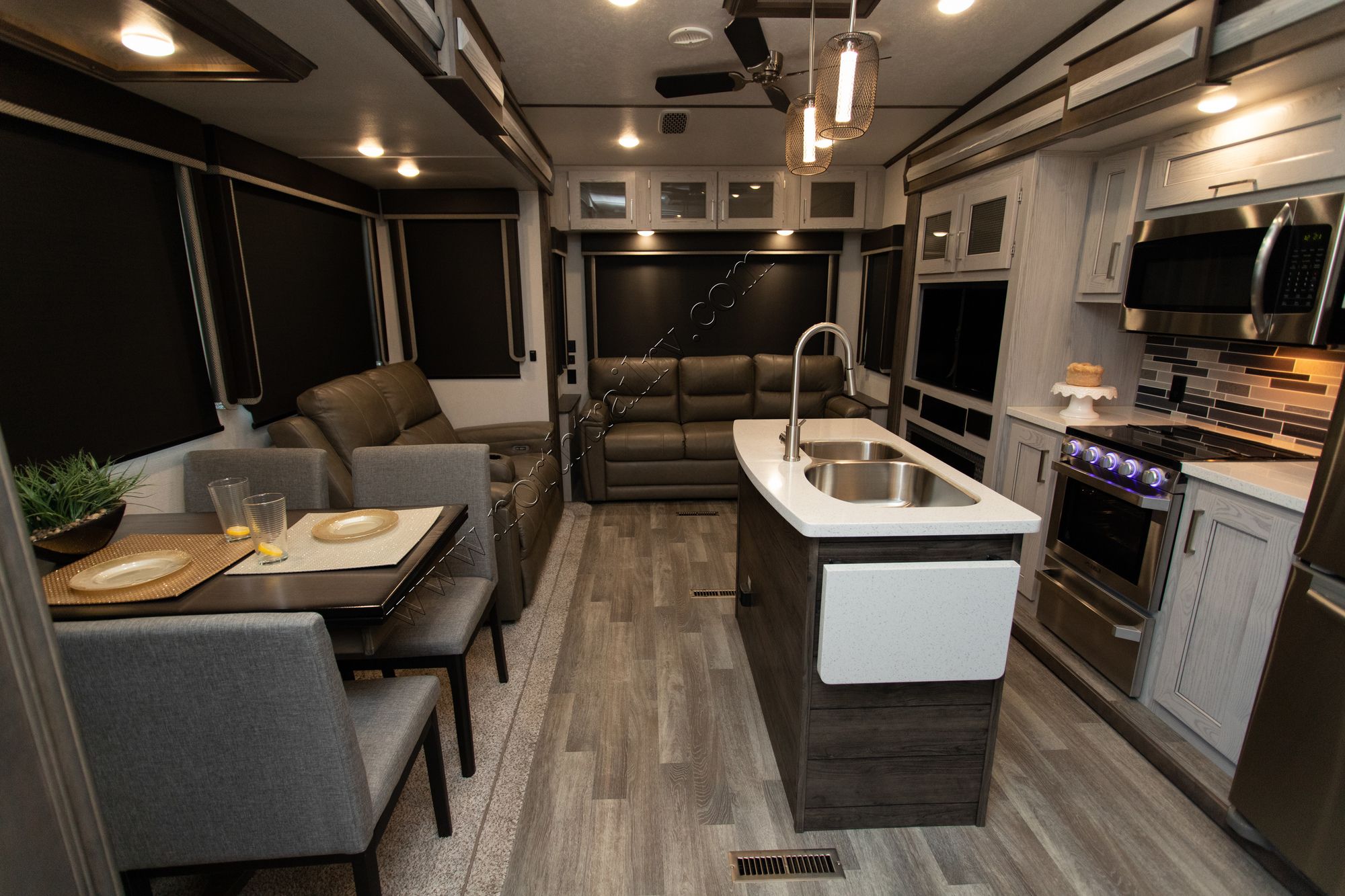 Used 2020 Keystone Montana 295 RL Fifth Wheel  For Sale