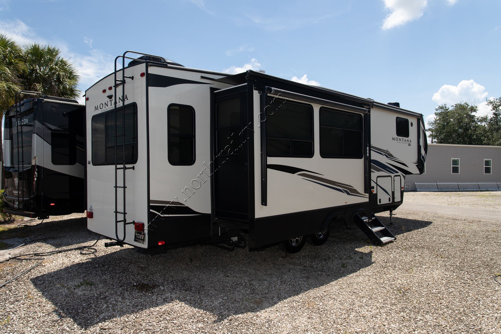 Used 2020 Keystone Montana 295 RL Fifth Wheel  For Sale