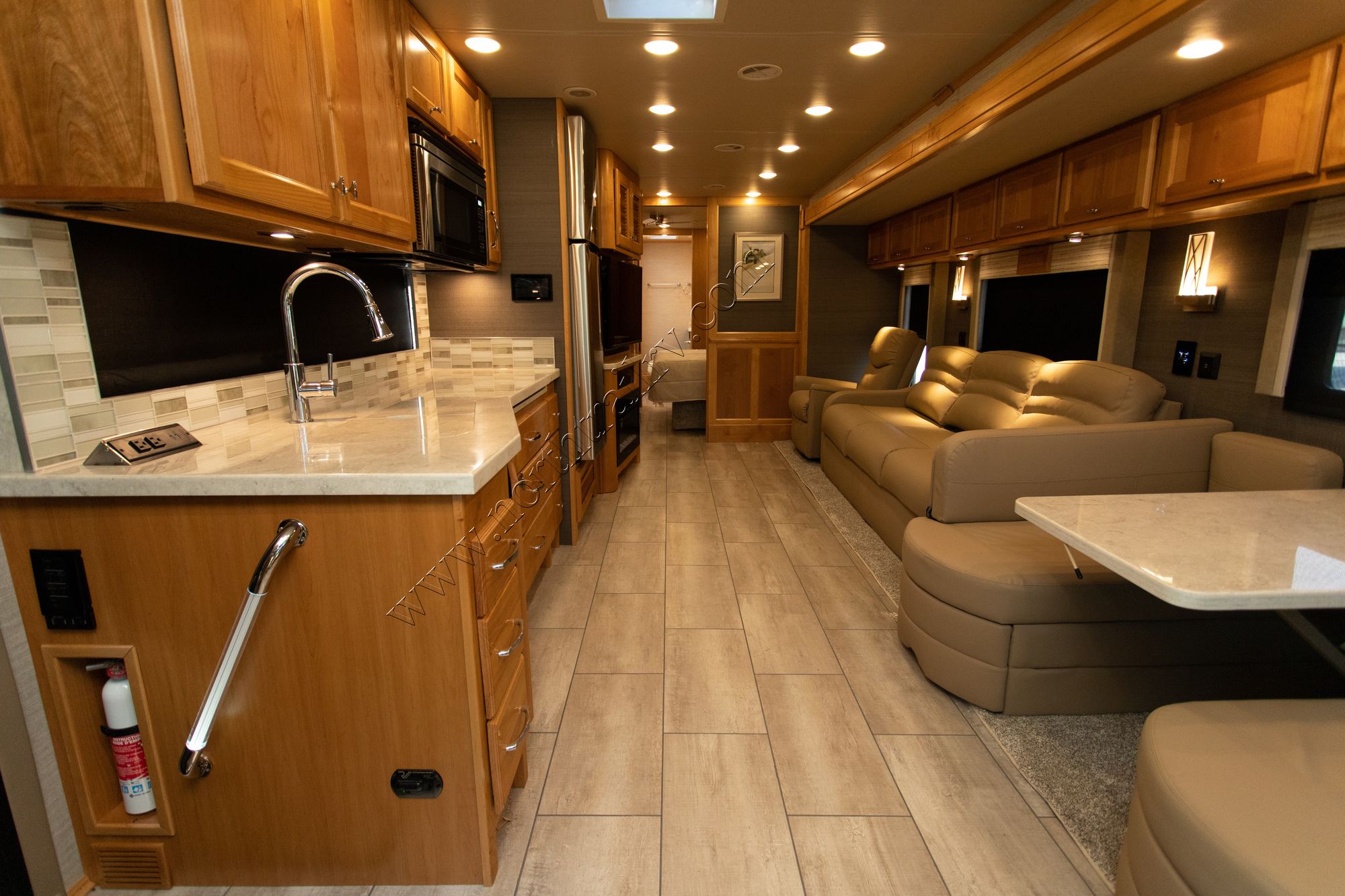 New 2022 Tiffin Motor Homes Allegro 36LA Class A  For Sale