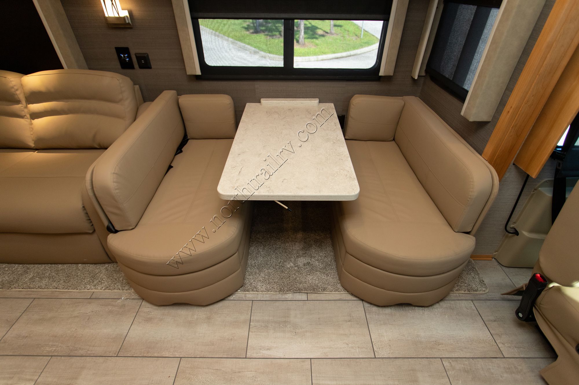 New 2022 Tiffin Motor Homes Allegro 36LA Class A  For Sale