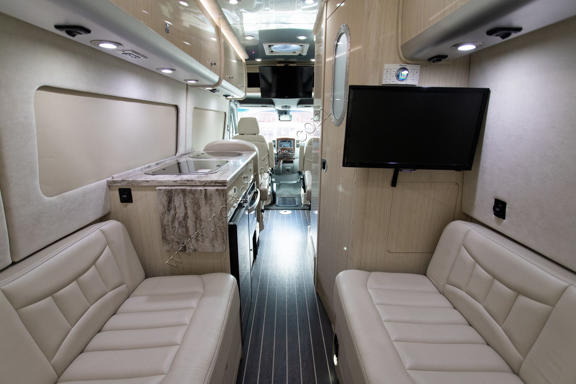 Used 2016 Airstream Interstate LOUNGE Class B  For Sale