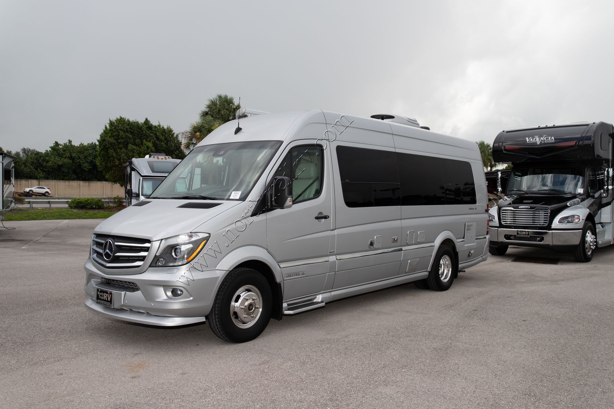 Used 2016 Airstream Interstate LOUNGE Class B  For Sale