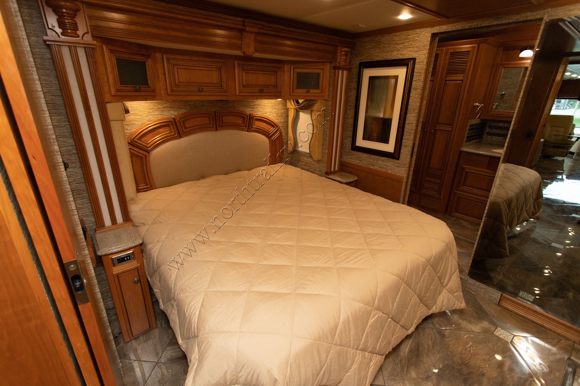 Used 2016 Newmar Dutch Star 4018 Class A  For Sale