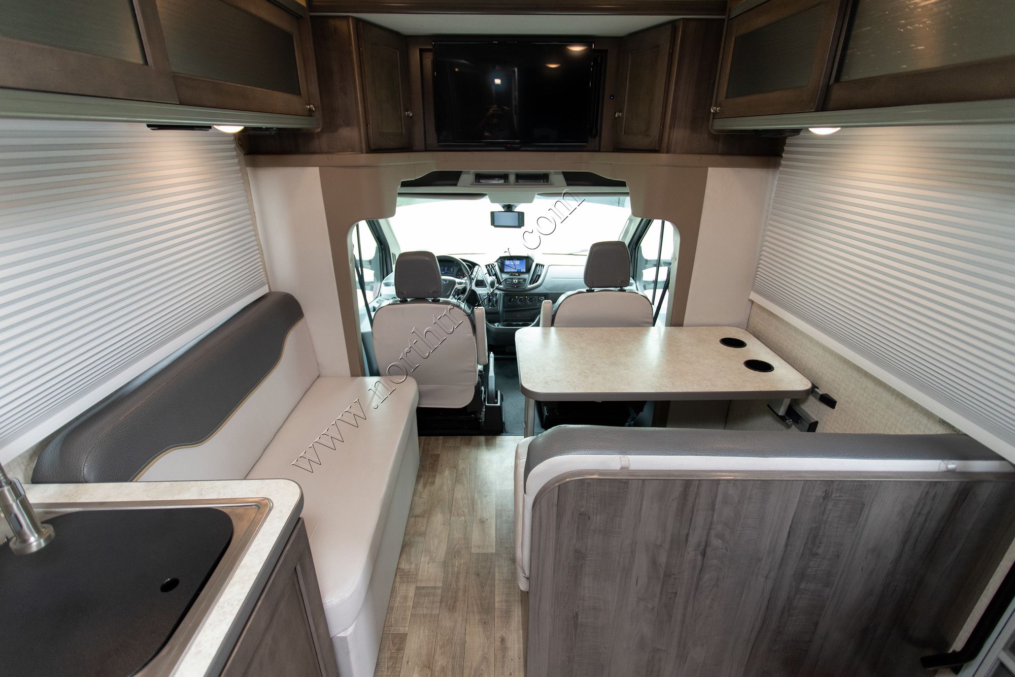 Used 2018 Winnebago Fuse 23T Class C  For Sale