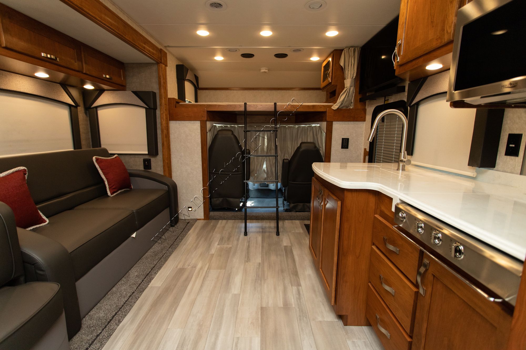 New 2022 Renegade Rv Valencia 38BB Super C  For Sale