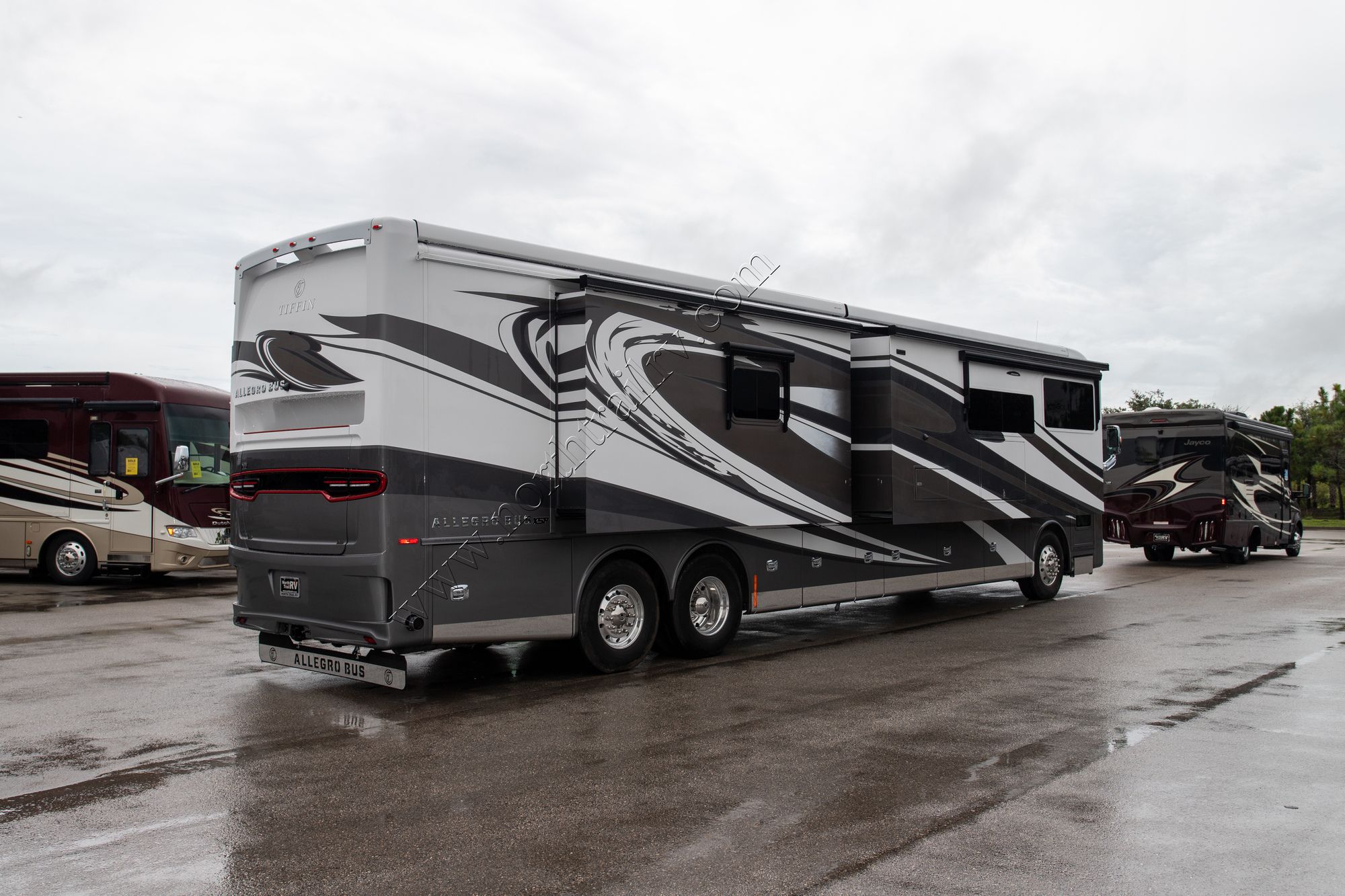 New 2022 Tiffin Motor Homes Allegro Bus 45OPP Class A  For Sale