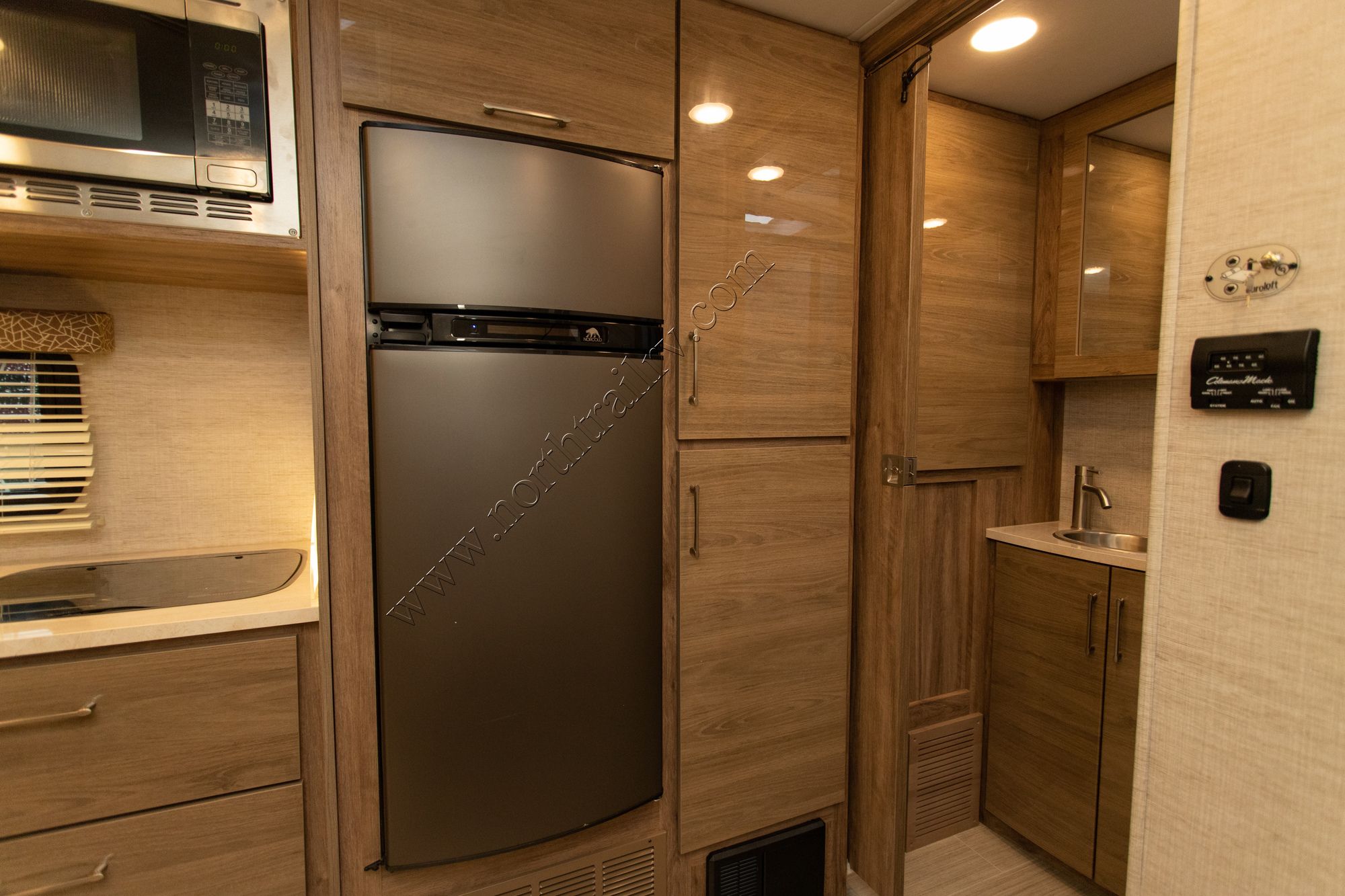 New 2021 Jayco Melbourne Prestige 24RP Class C  For Sale