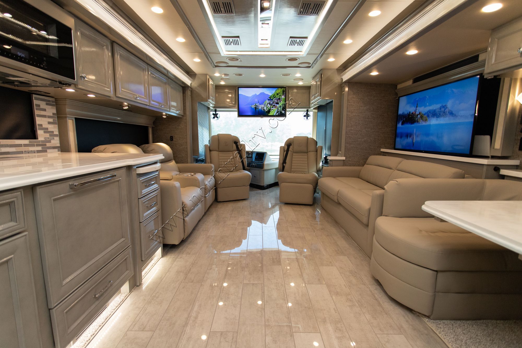 New 2022 Tiffin Motor Homes Phaeton 40IH Class A  For Sale