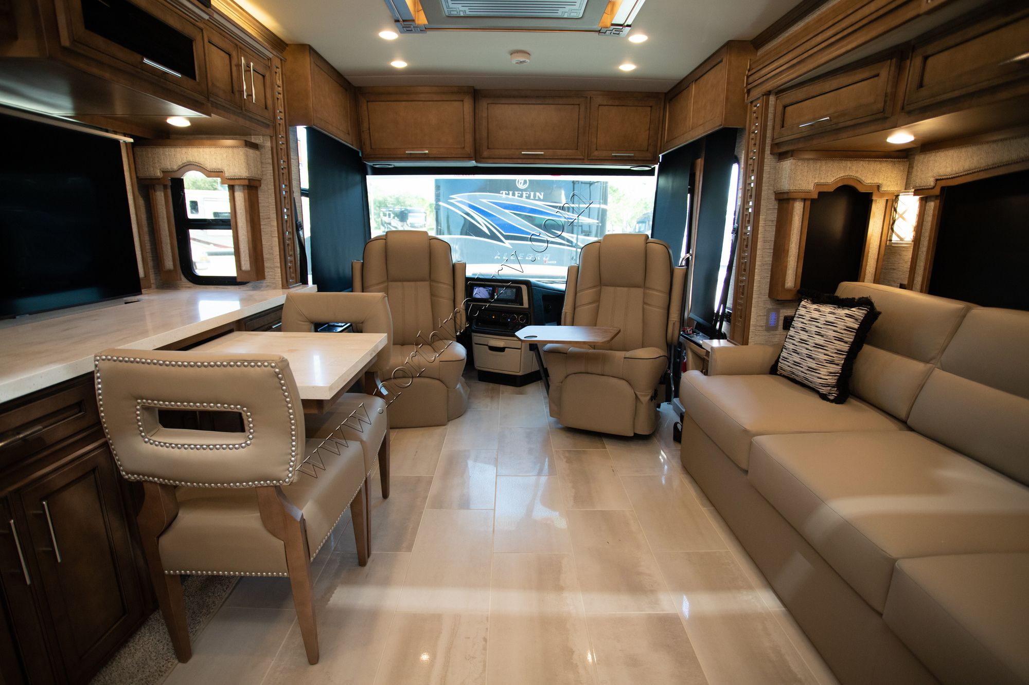 New 2022 Newmar Ventana 3407 Class A  For Sale