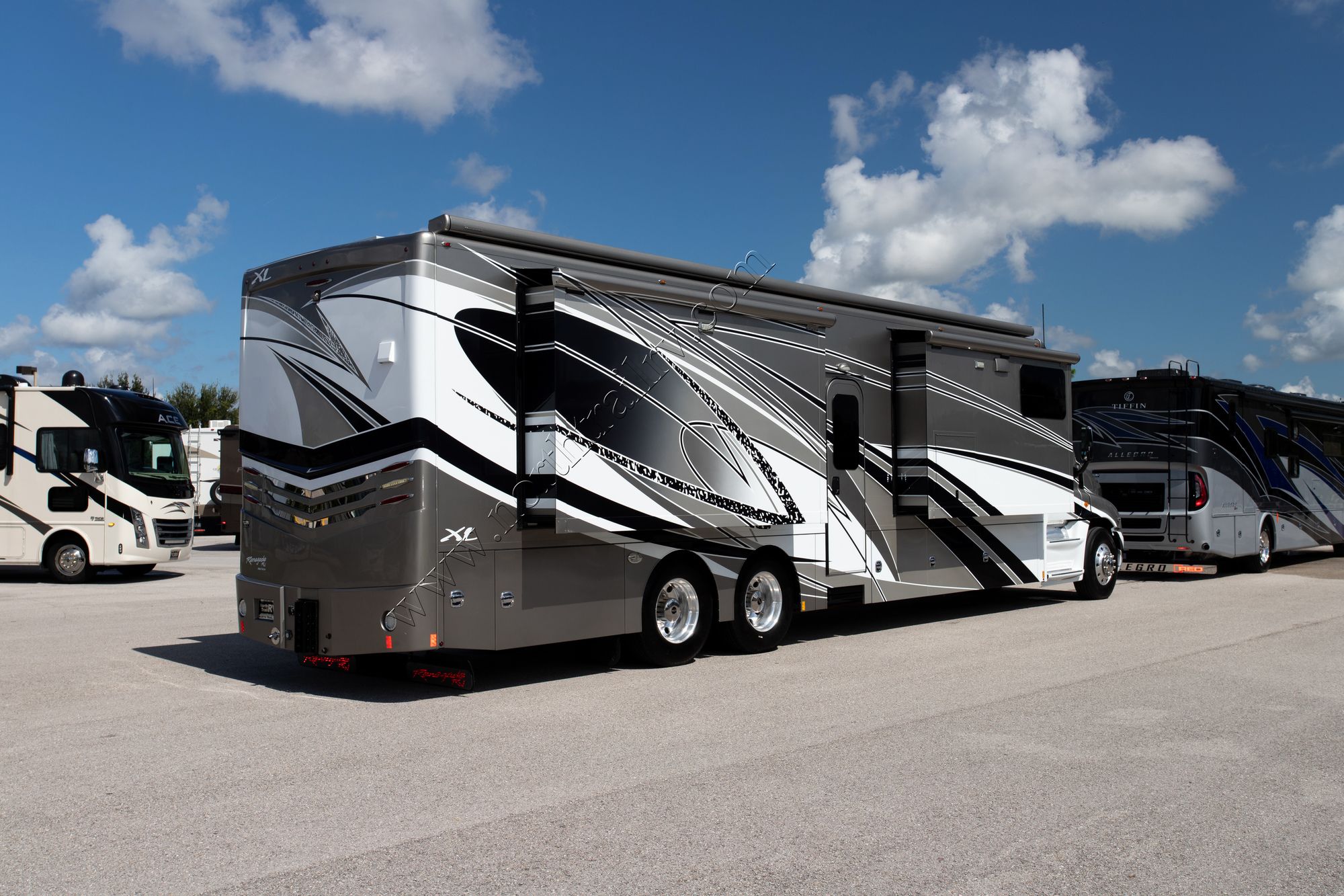 Used 2019 Renegade Rv Renegade Xl 45QS Super C  For Sale