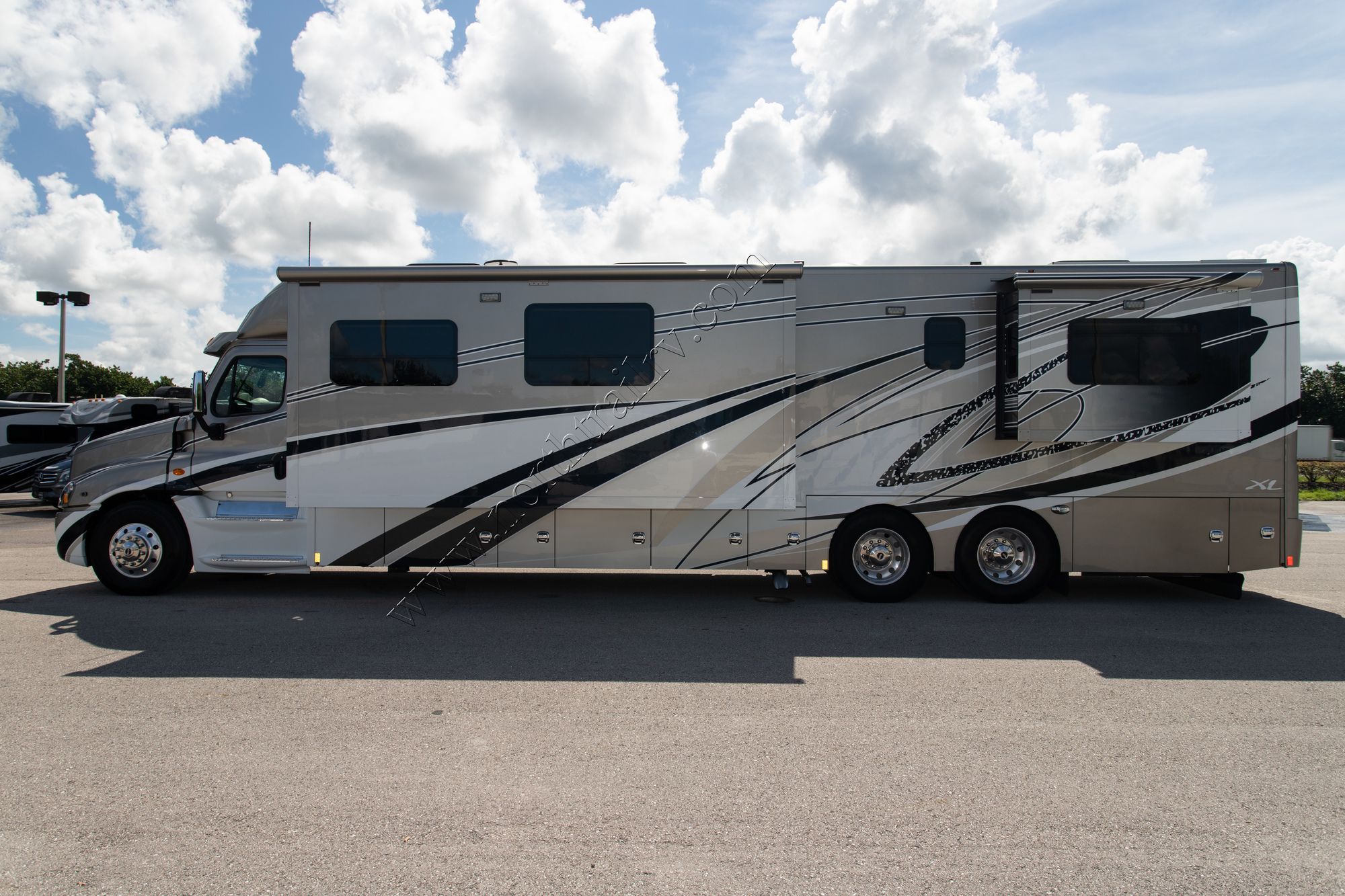 Used 2019 Renegade Rv Renegade Xl 45QS Super C  For Sale