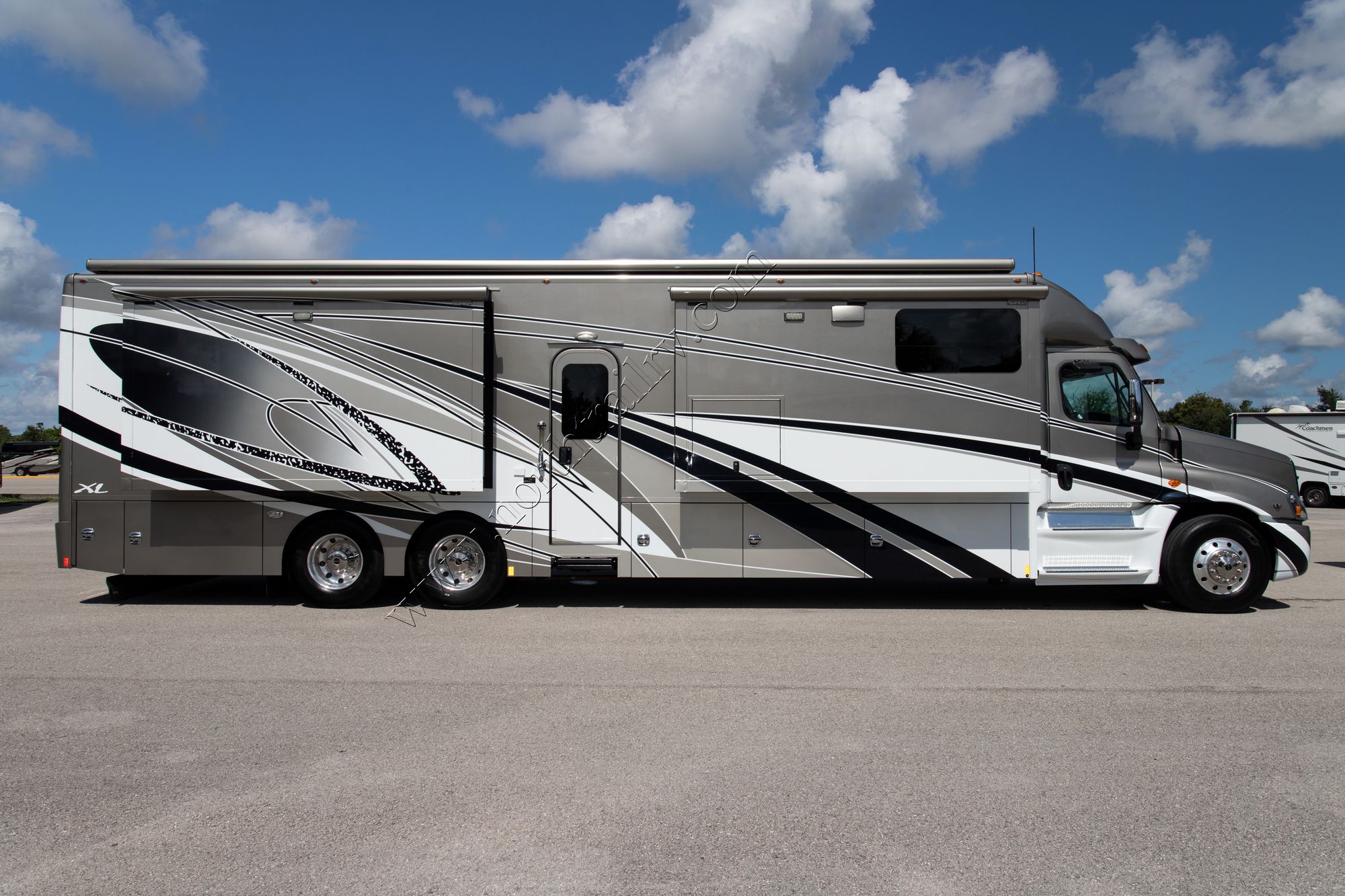 Used 2019 Renegade Rv Renegade Xl 45QS Super C  For Sale