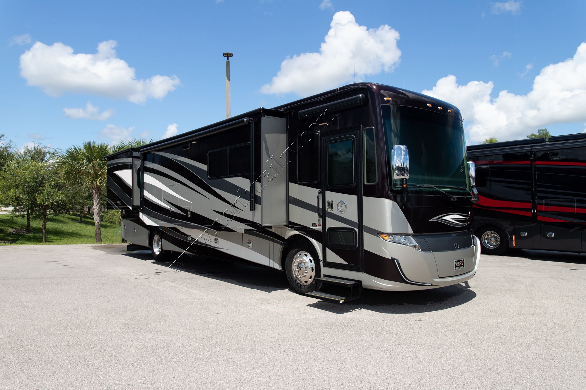 Used 2018 Tiffin Motor Homes Allegro Red 37AP Class A  For Sale