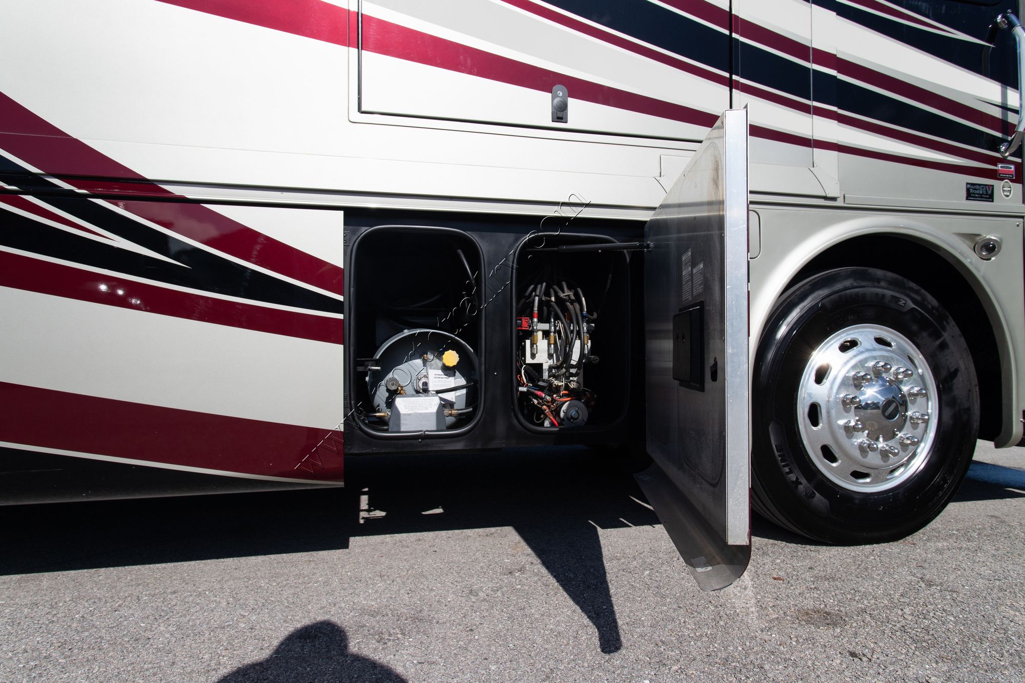 Used 2014 Tiffin Motor Homes Phaeton 36GH Class A  For Sale