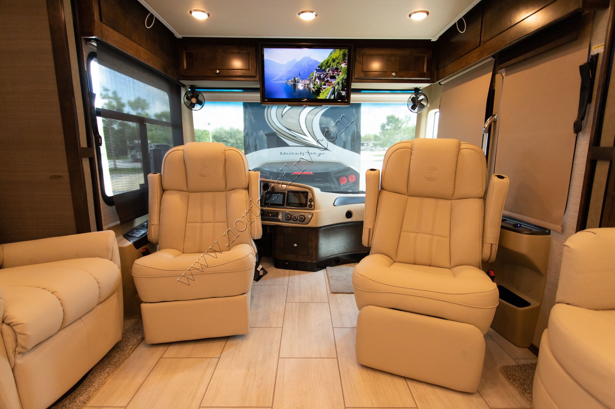 New 2021 Tiffin Motor Homes Allegro Red 33AA Class A  For Sale