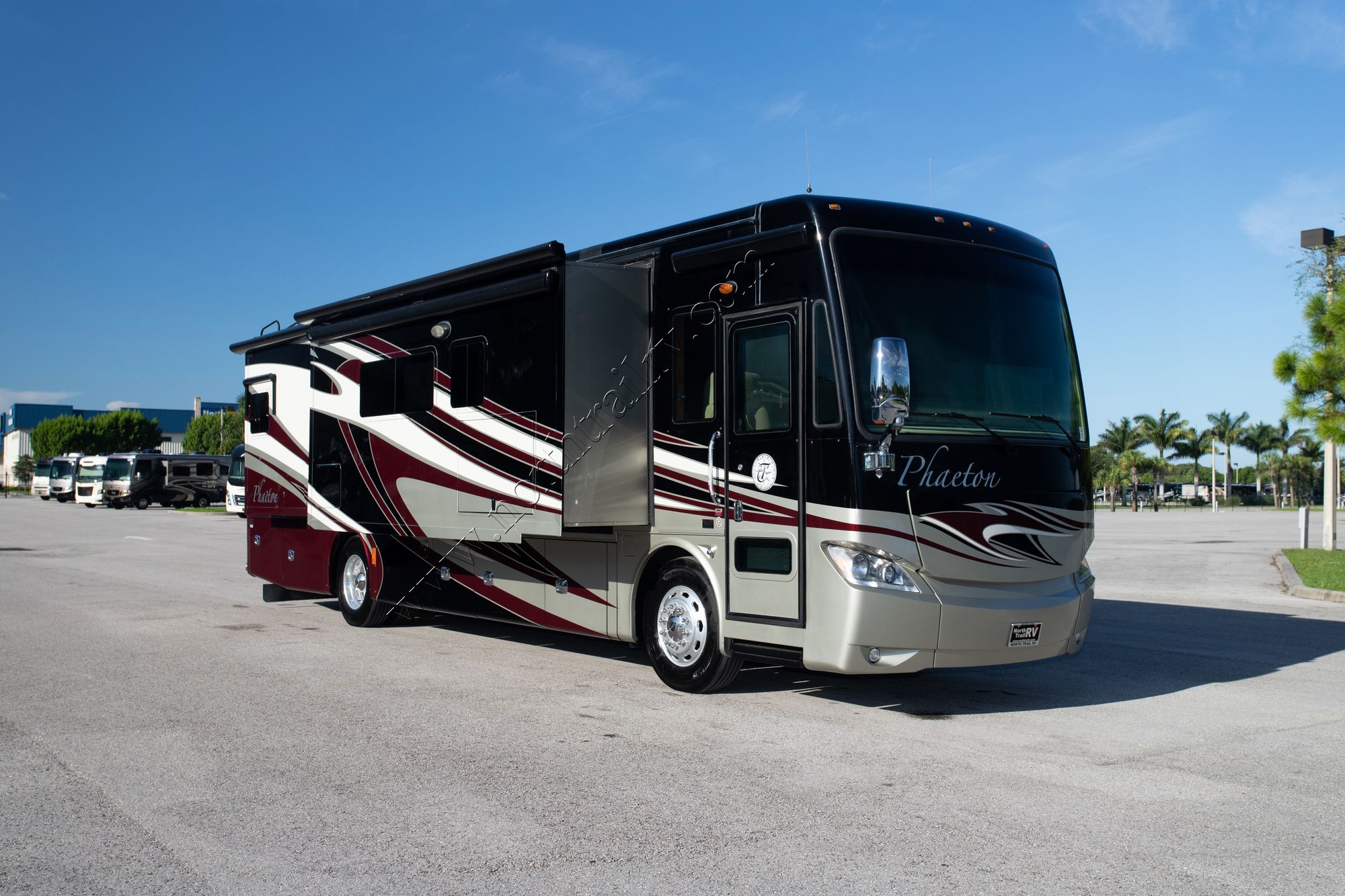 Used 2014 Tiffin Motor Homes Phaeton 36GH Class A  For Sale