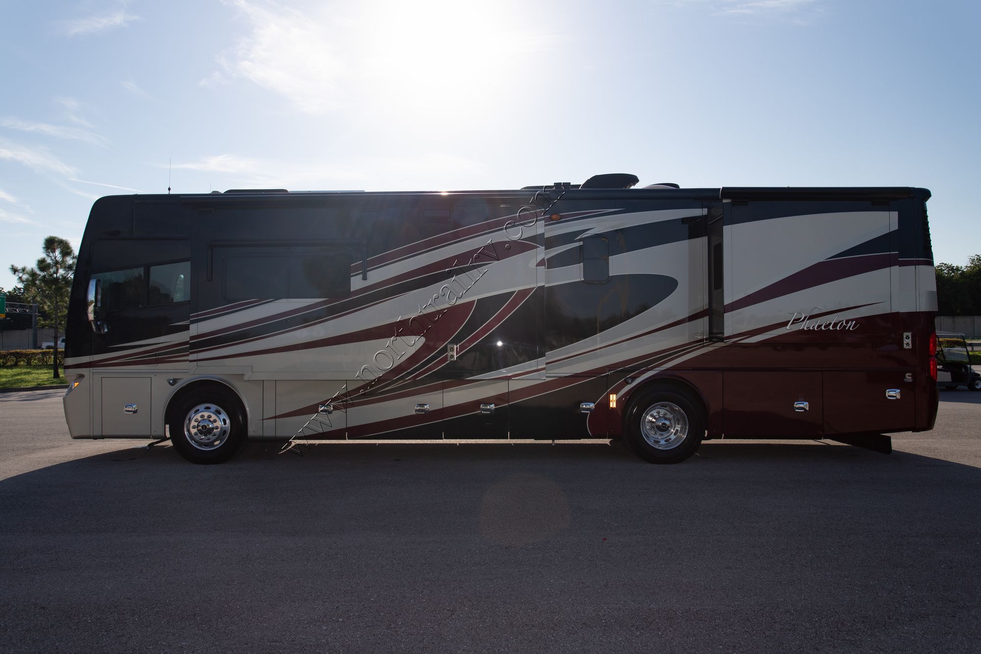 Used 2014 Tiffin Motor Homes Phaeton 36GH Class A  For Sale