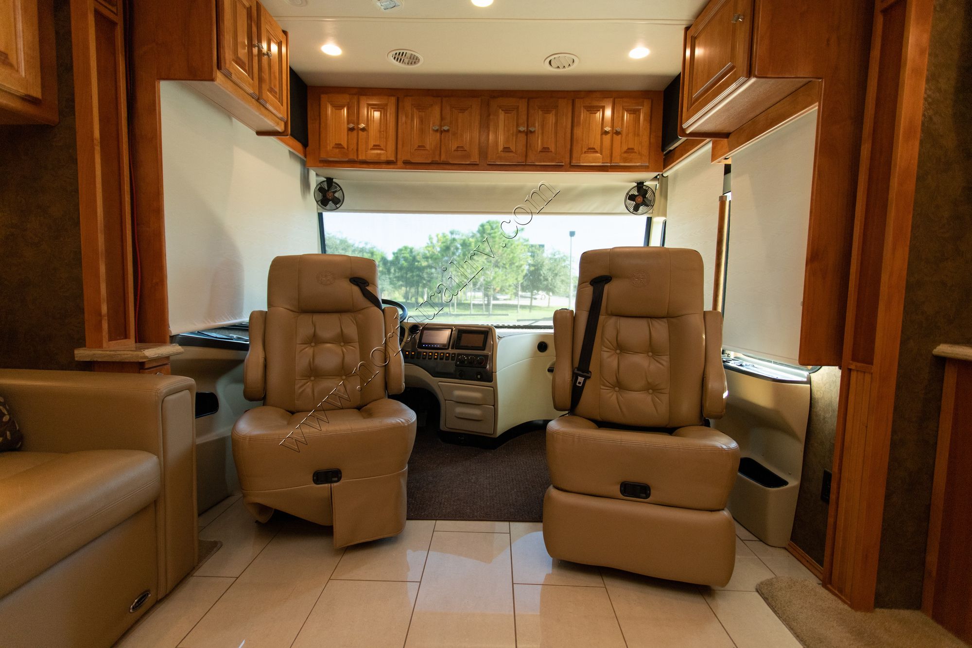 Used 2014 Tiffin Motor Homes Phaeton 36GH Class A  For Sale