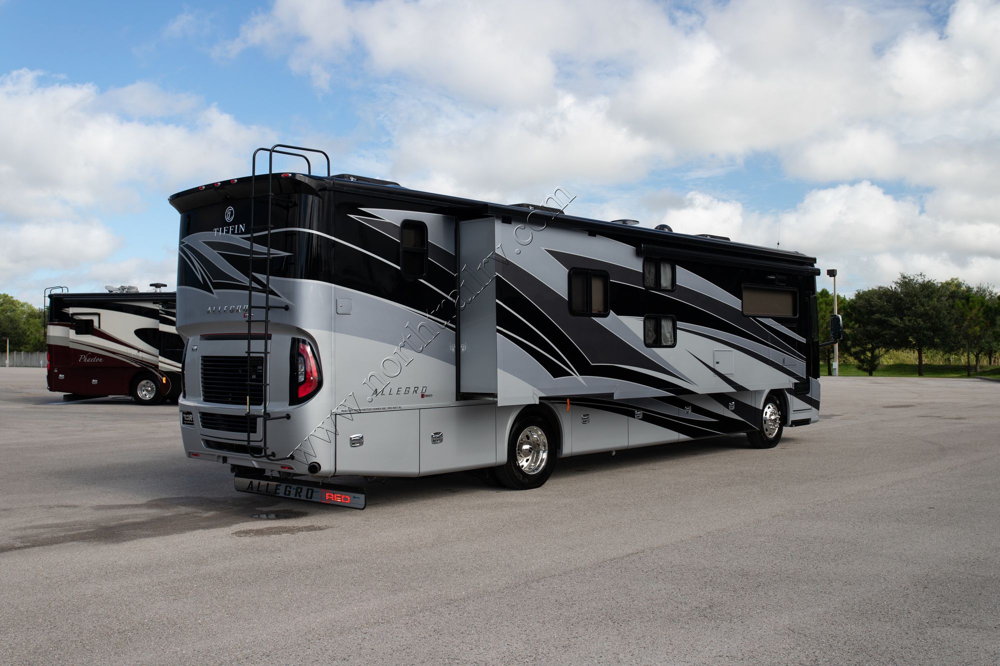 New 2021 Tiffin Motor Homes Allegro Red 38KA Class A  For Sale