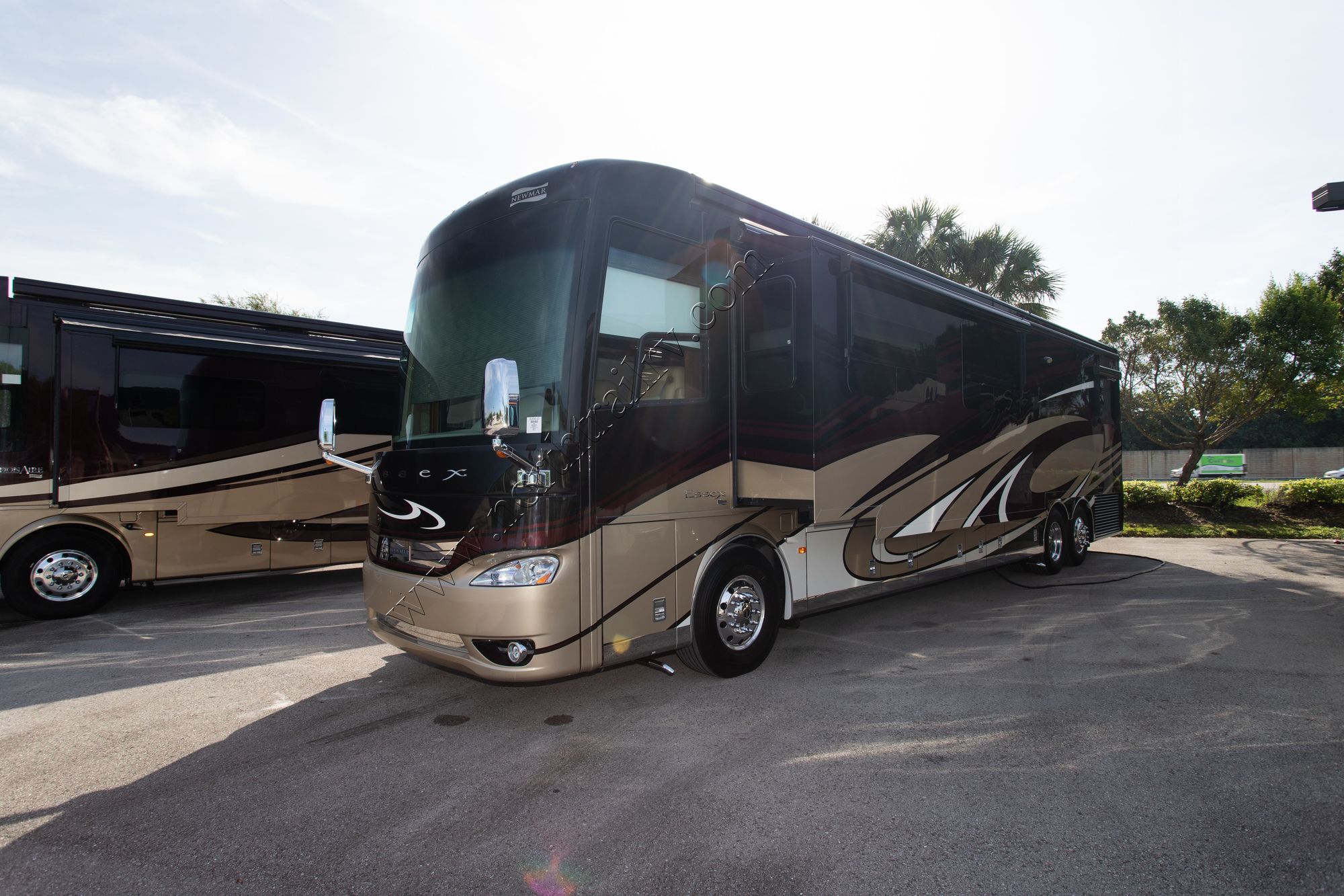 Used 2016 Newmar Essex 4519 Class A  For Sale