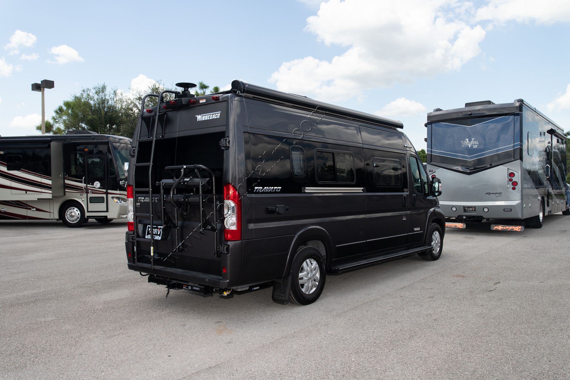 New 2022 Winnebago Travato 259KL Class B  For Sale