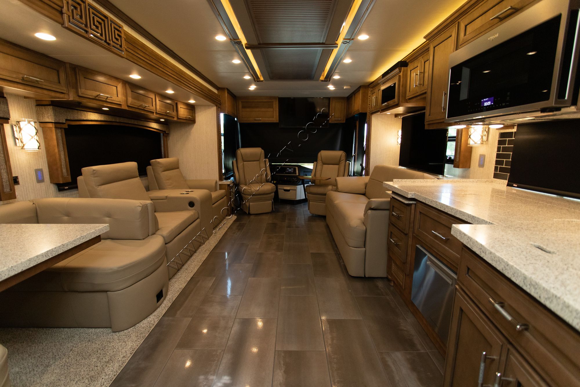 Used 2020 Newmar Ventana 4369 Class A  For Sale