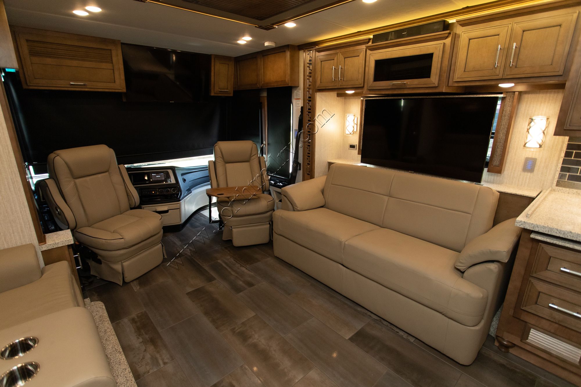 Used 2020 Newmar Ventana 4369 Class A  For Sale