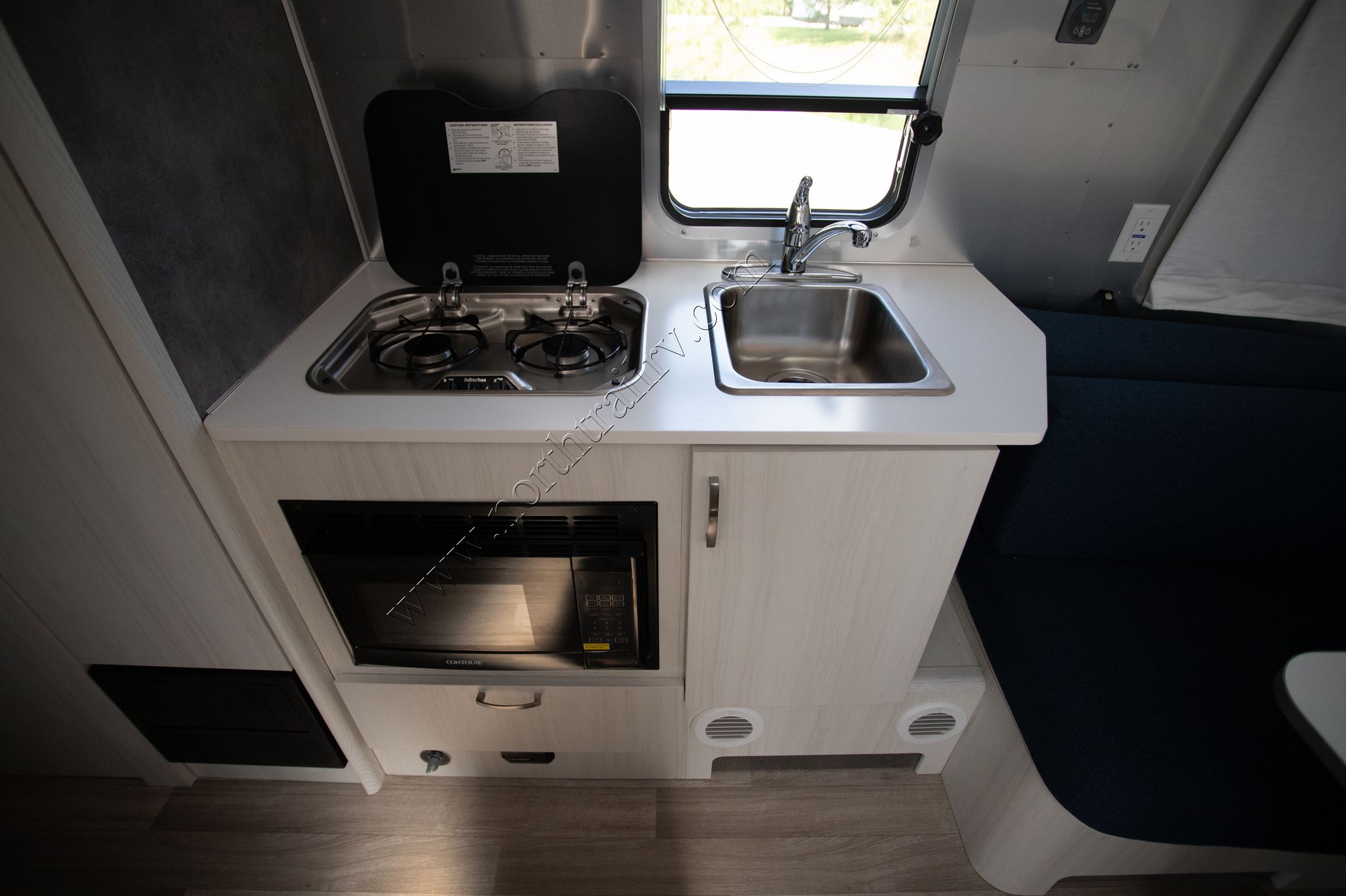 New 2022 Airstream Bambi 19CB Travel Trailer  For Sale